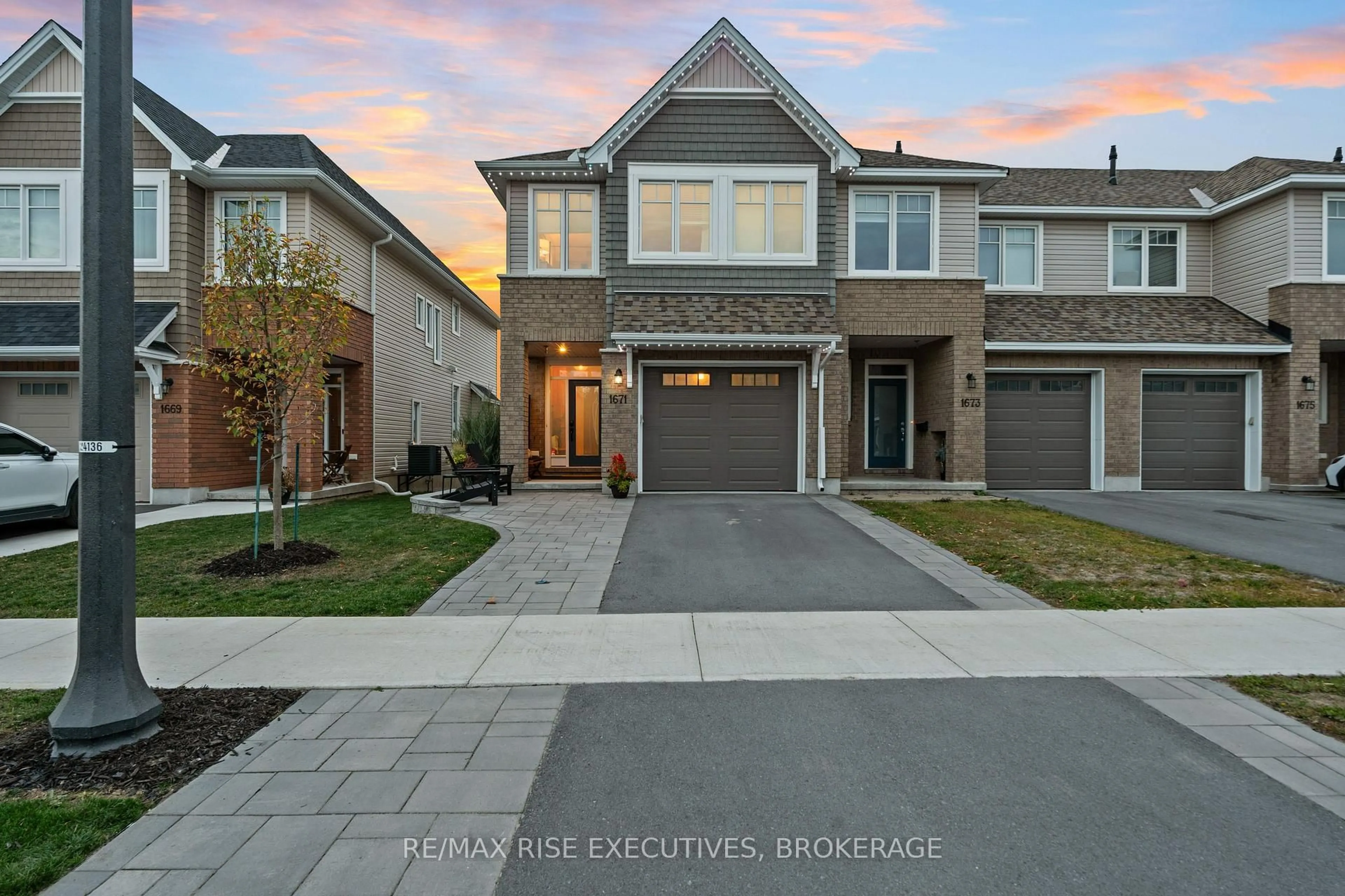 A pic from outside/outdoor area/front of a property/back of a property/a pic from drone, street for 1671 Tenley Dr, Kingston Ontario K7P 0S4