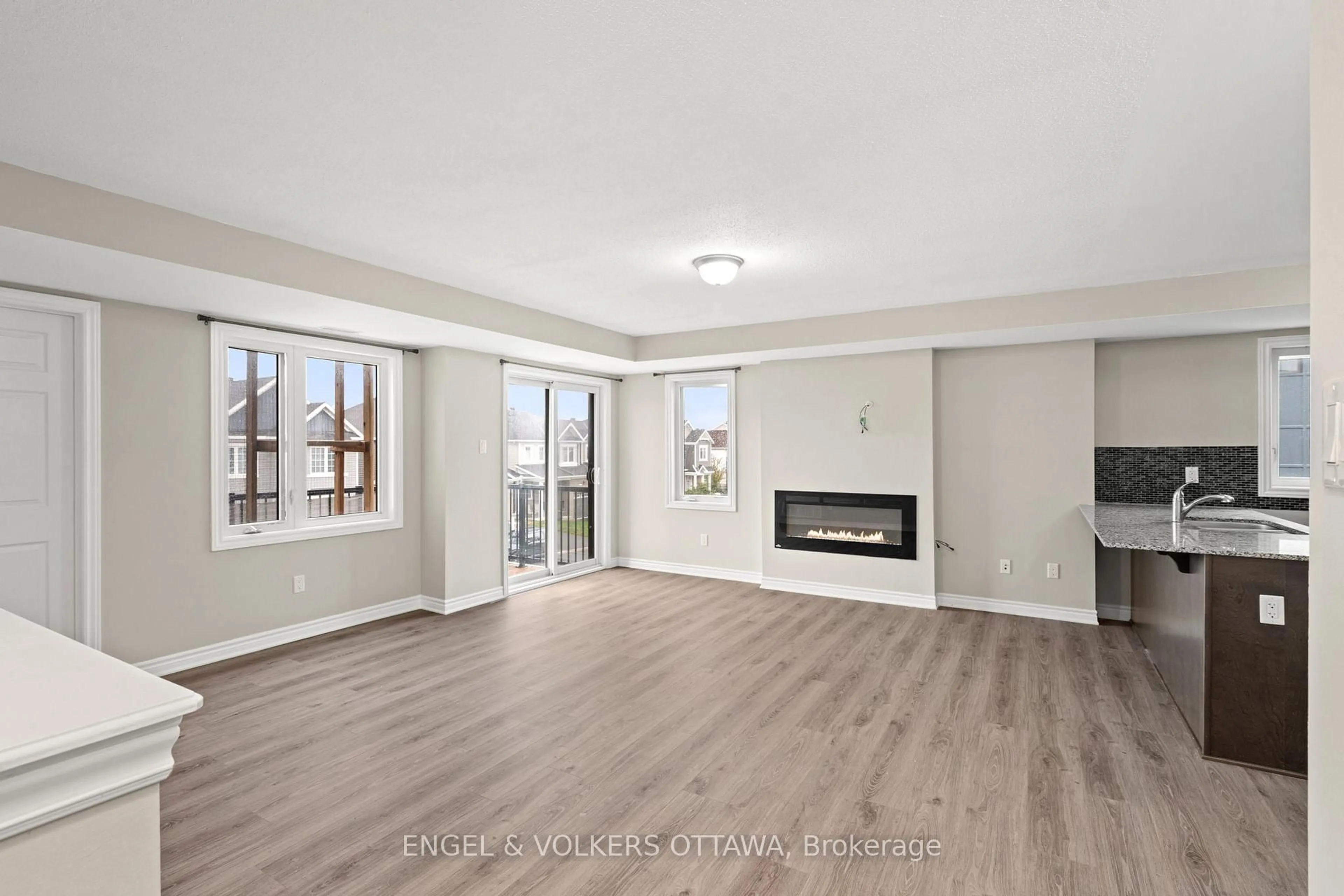 Living room with furniture, unknown for 2248 Watercolours Way, Ottawa Ontario K2J 6R2