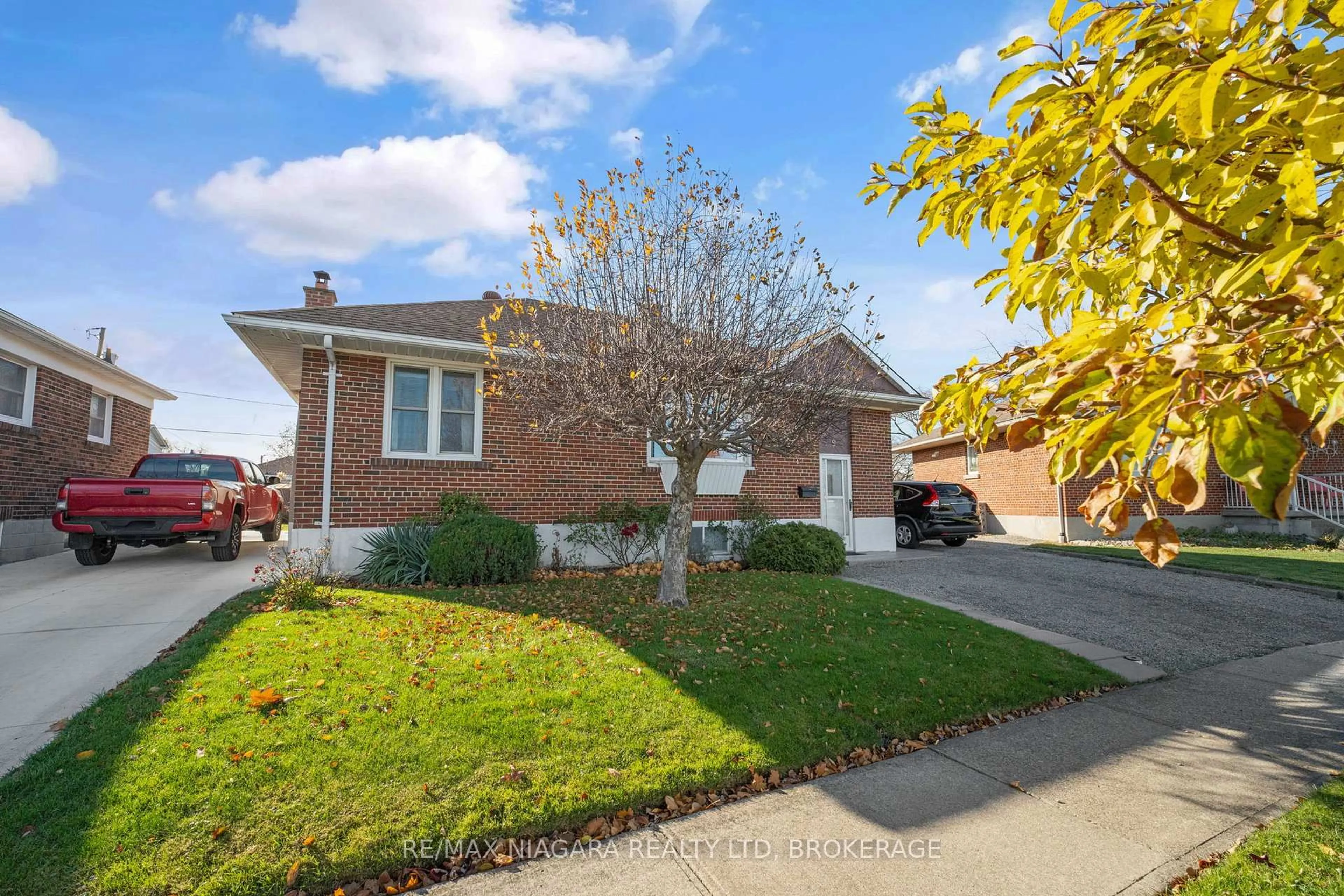 Home with brick exterior material, street for 9 McPhail Cres, St. Catharines Ontario L2P 3G3
