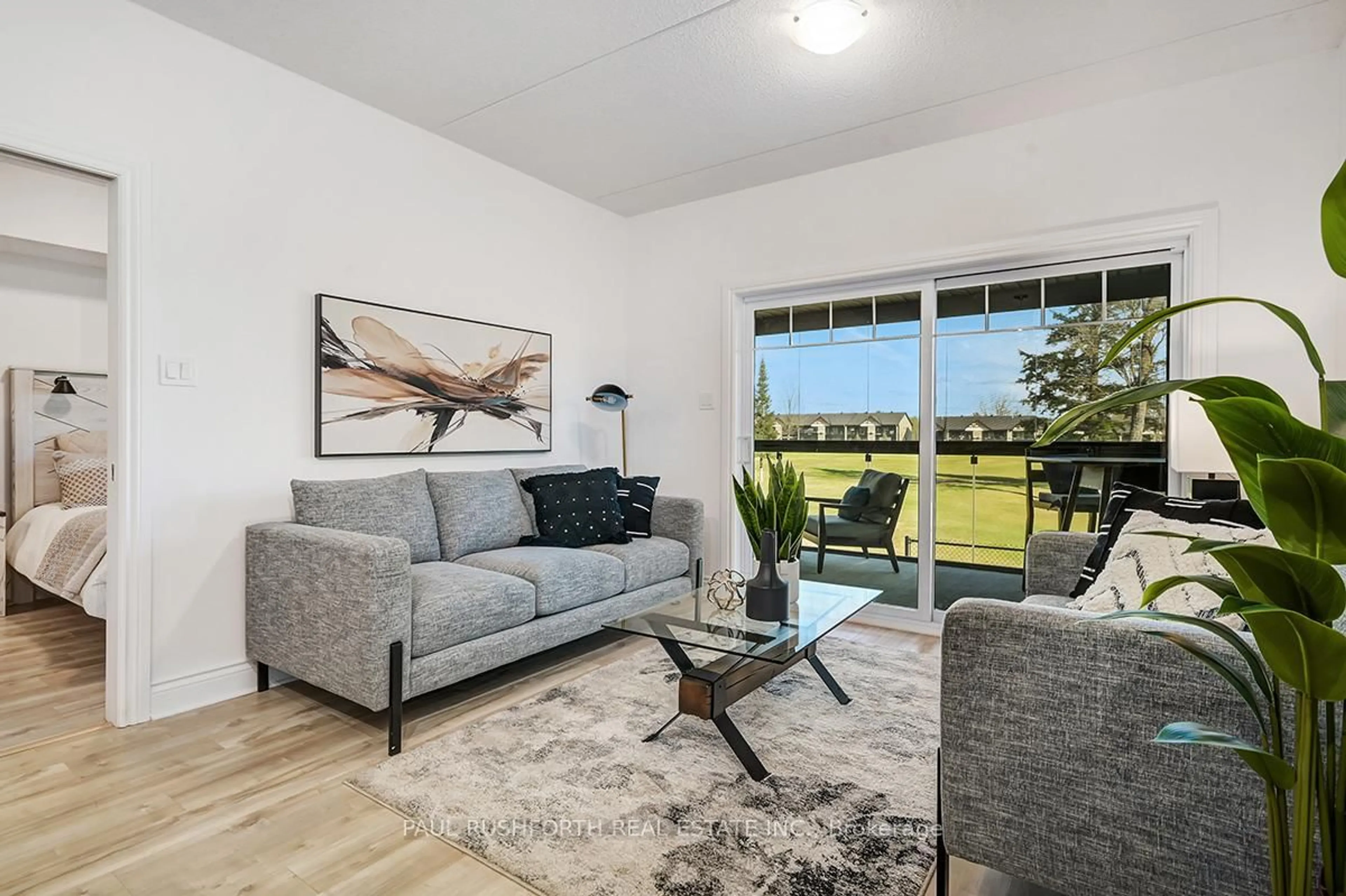 Living room with furniture, unknown for 300 MONTEE OUTAOUAIS St #105, Clarence-Rockland Ontario K4K 1G2