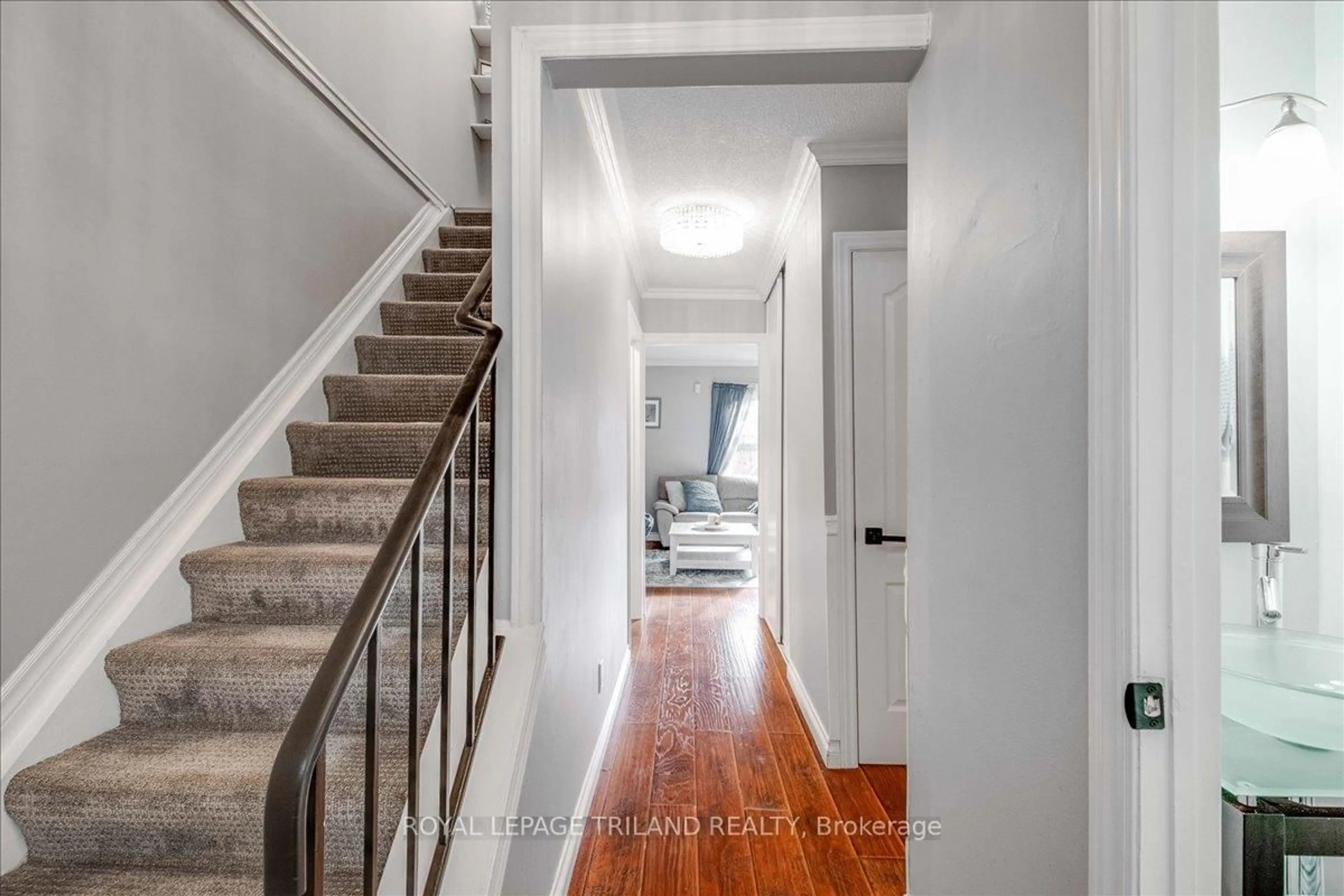 Unknown for 1330 JALNA Blvd #120, London South Ontario N6E 2H7