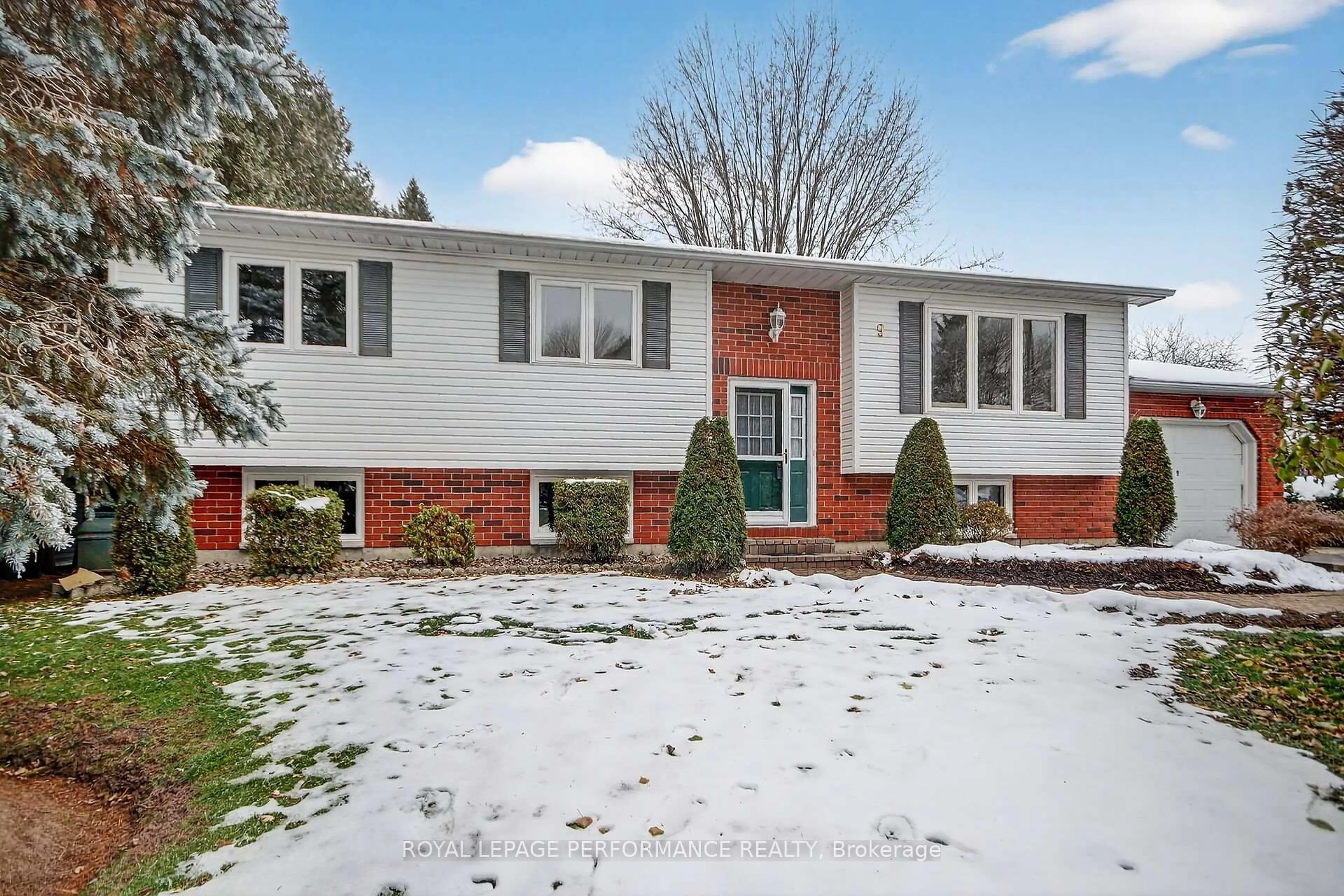 Home with brick exterior material, street for 9 Eldon St, Russell Ontario K4R 1C1