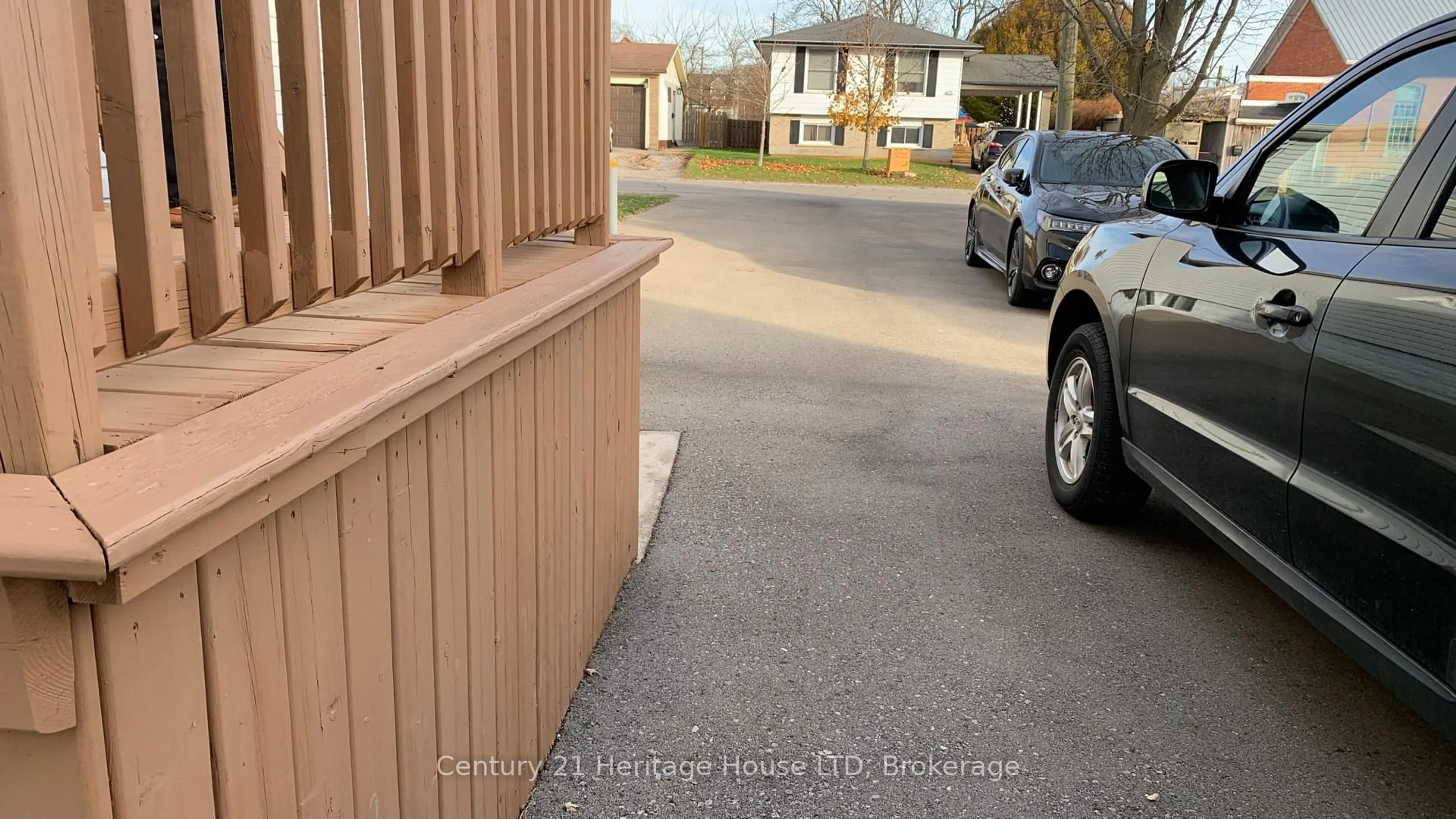 Unknown for 13 Knoll St, Port Colborne Ontario L3K 5A4