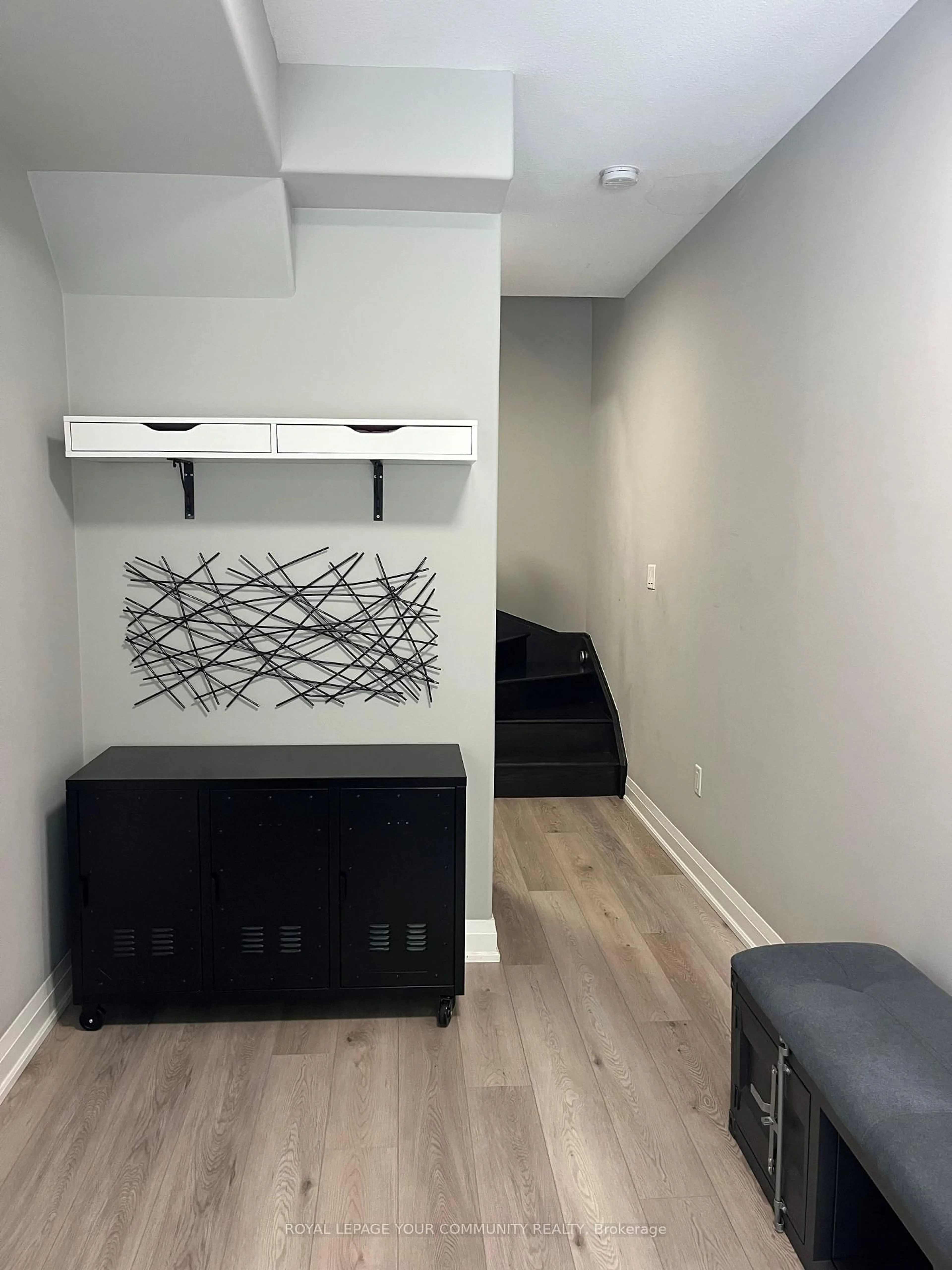A pic of a room for 201 Westbank Tr #49, Hamilton Ontario L8J 0H4