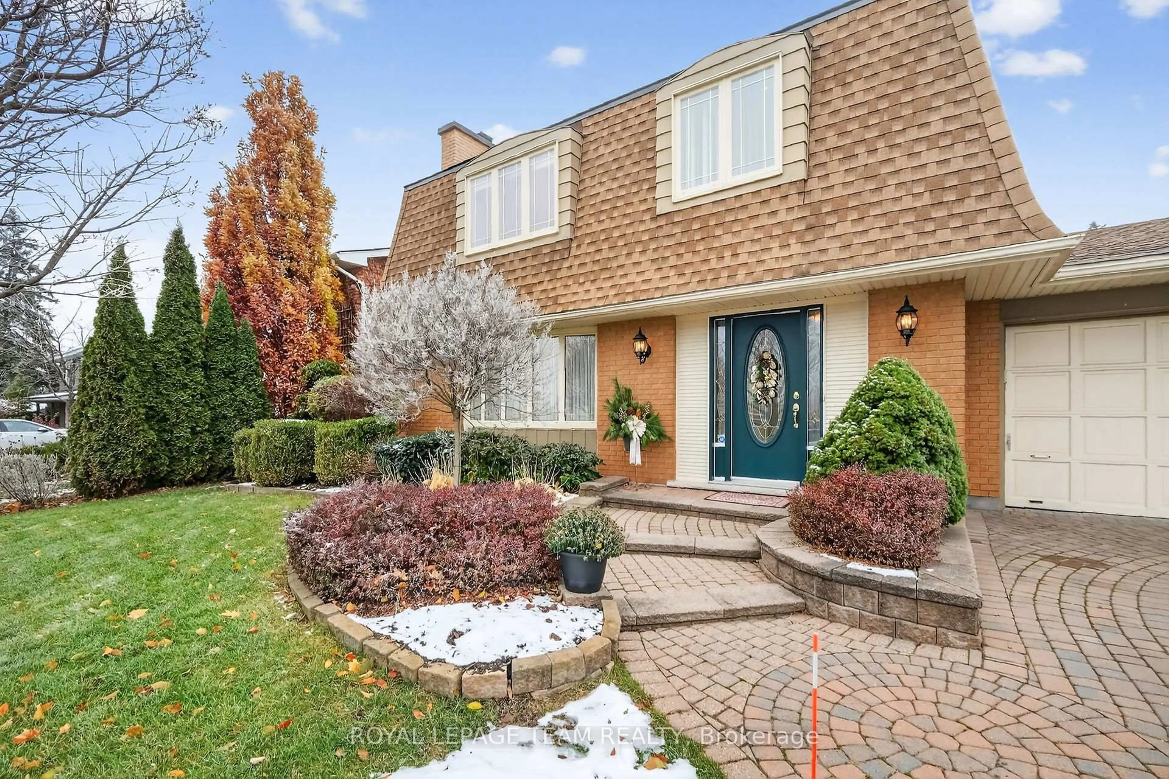 Home with brick exterior material, street for 1768 Featherston Dr, Ottawa Ontario K1H 8J8