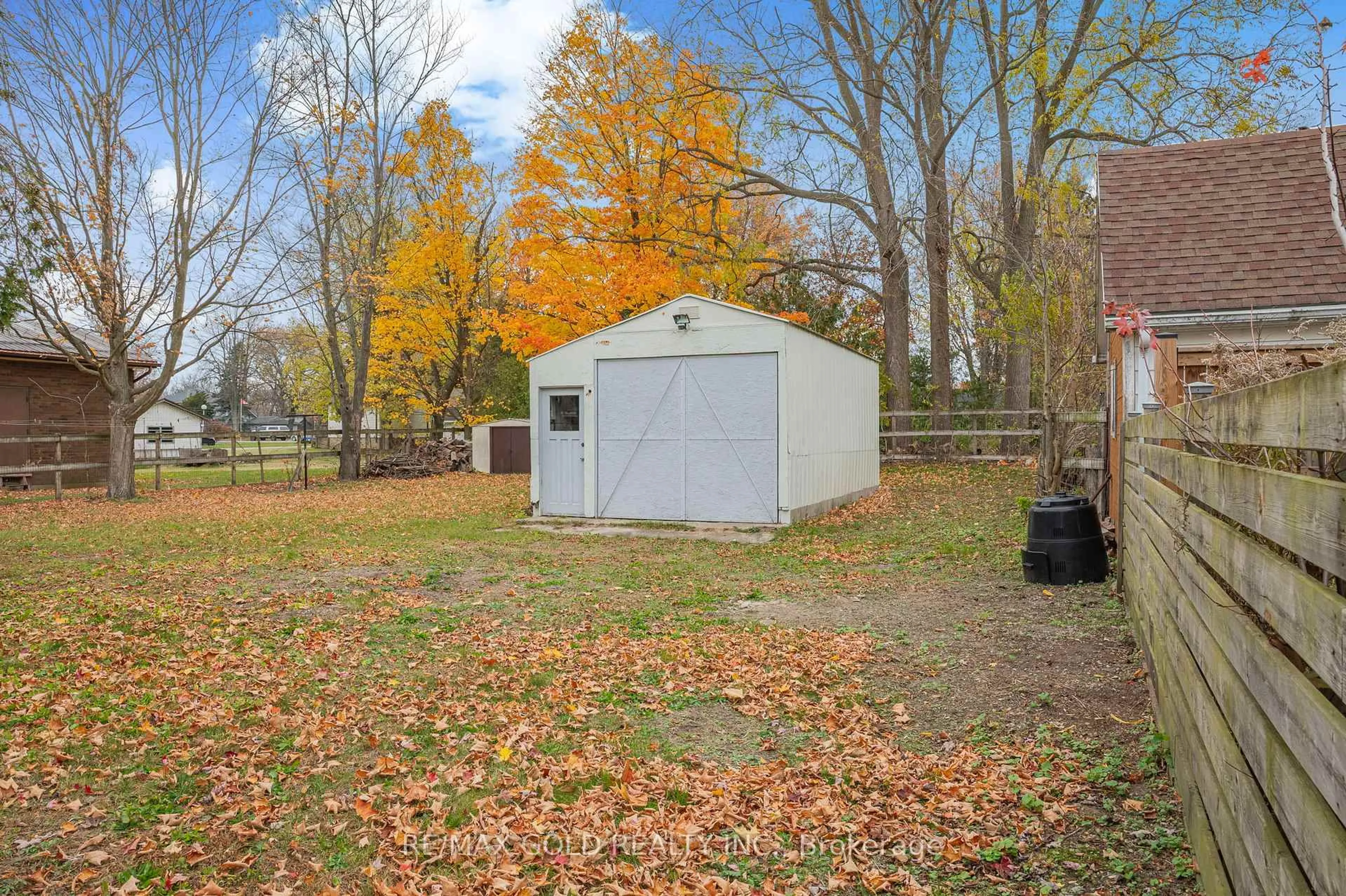 Shed for 21990 Hagerty Rd, Newbury Ontario N0L 2N0