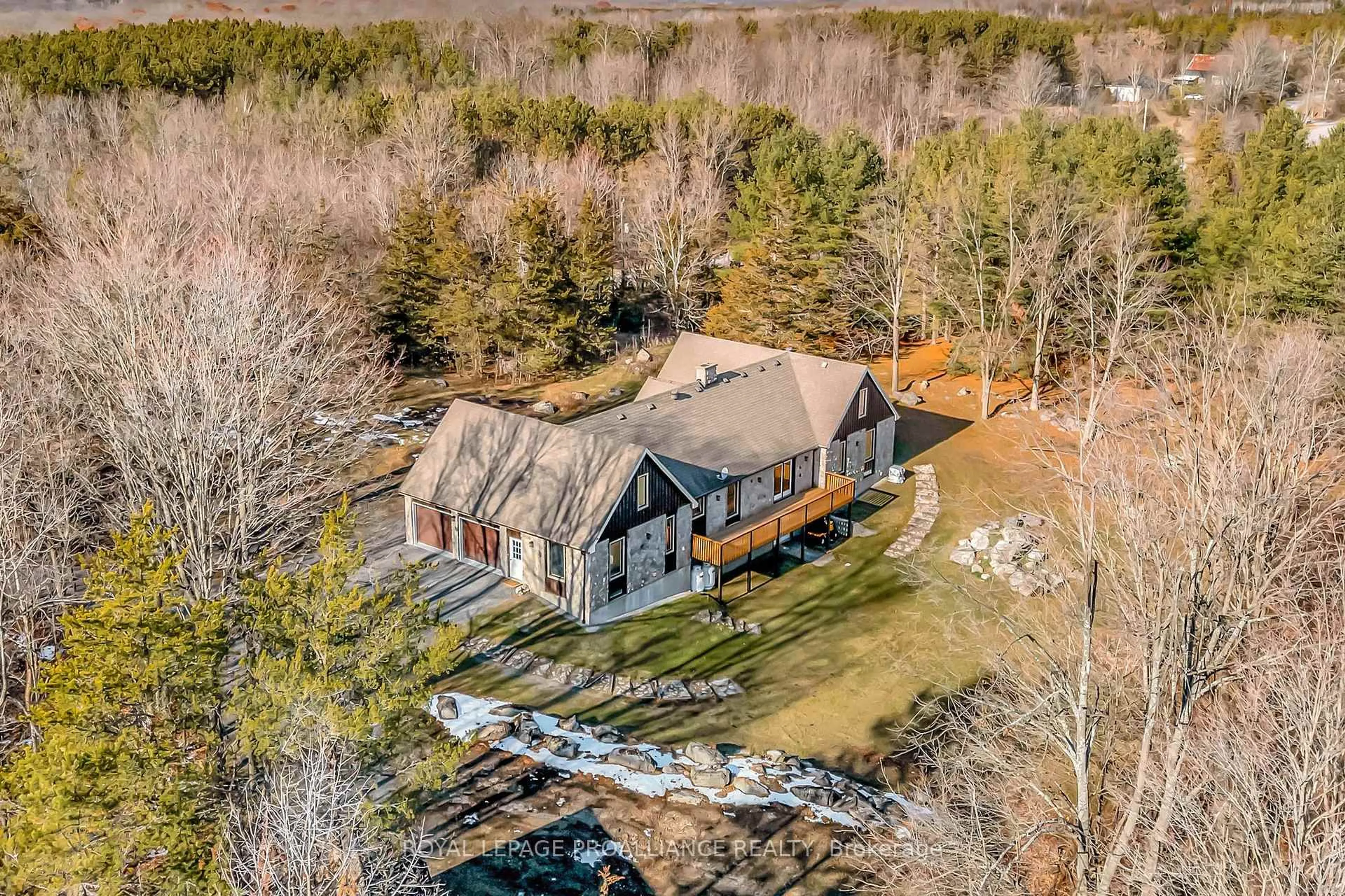 A pic from outside/outdoor area/front of a property/back of a property/a pic from drone, water/lake/river/ocean view for 510 MONEYMORE Rd, Belleville Ontario K0K 2Y0