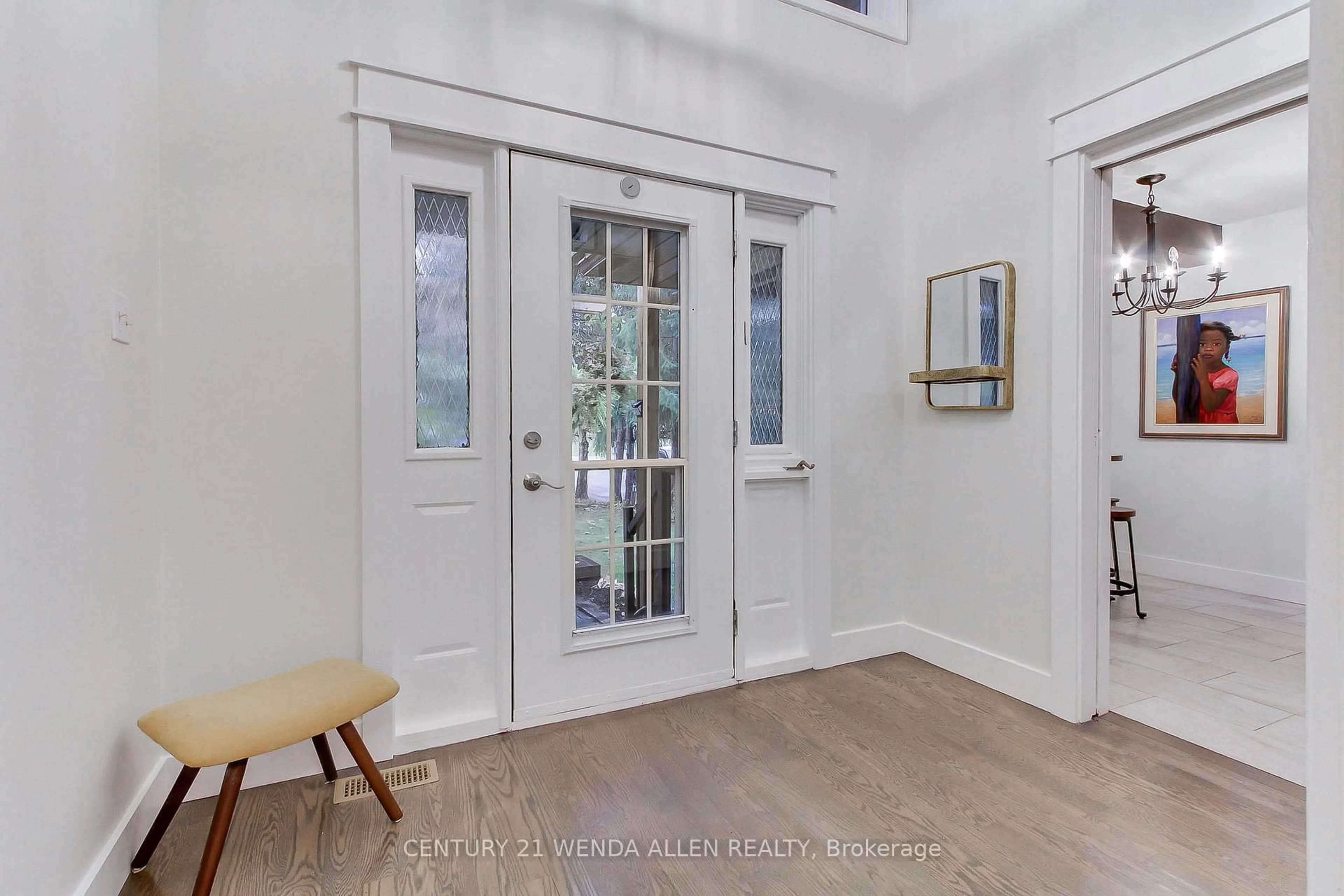 Indoor entryway for 24 Maple Grove Rd, Kawartha Lakes Ontario K9V 4R6