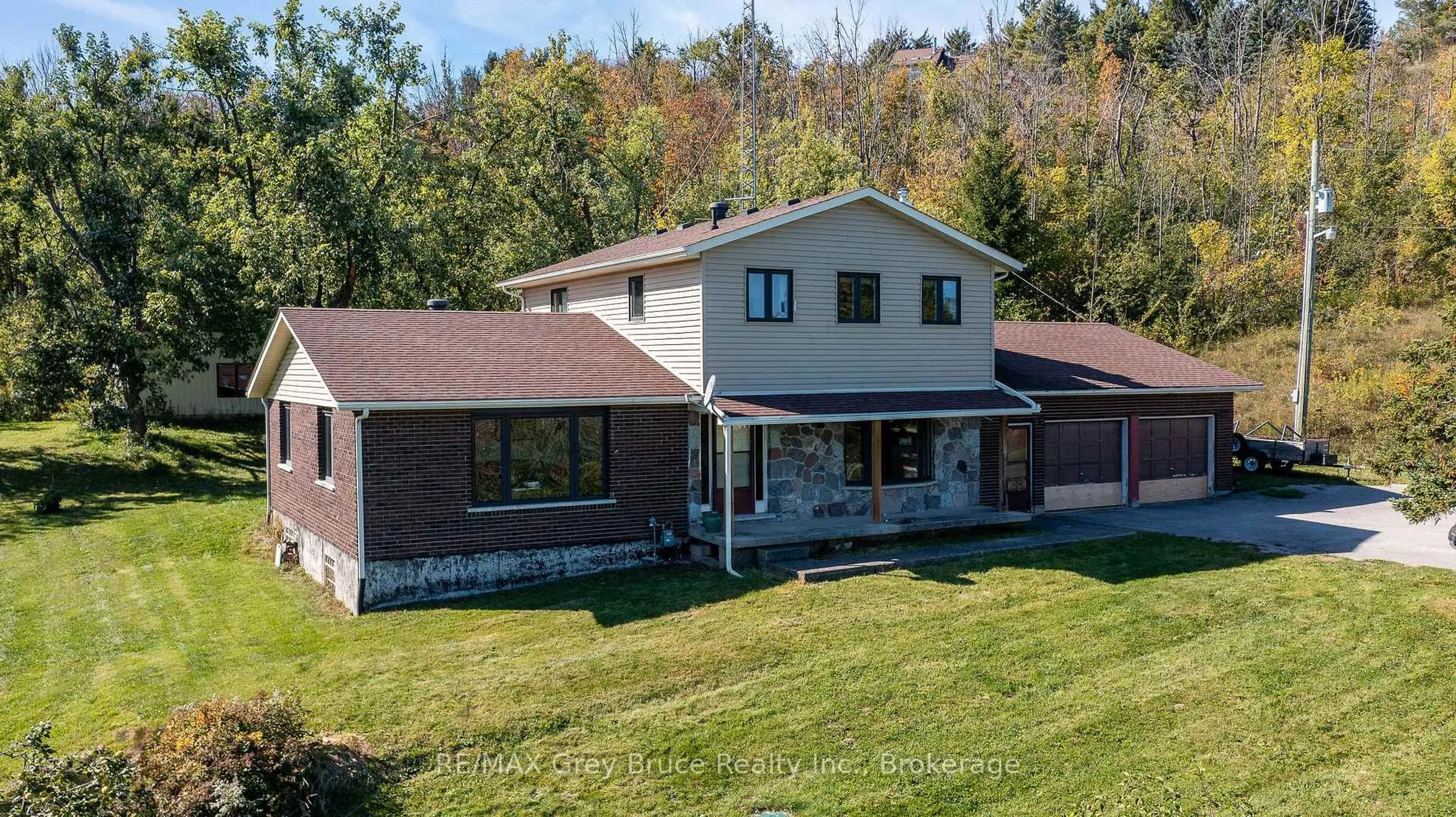A pic from outside/outdoor area/front of a property/back of a property/a pic from drone, unknown for 138558 Grey Road 112 N, Meaford Ontario N4L 1W5