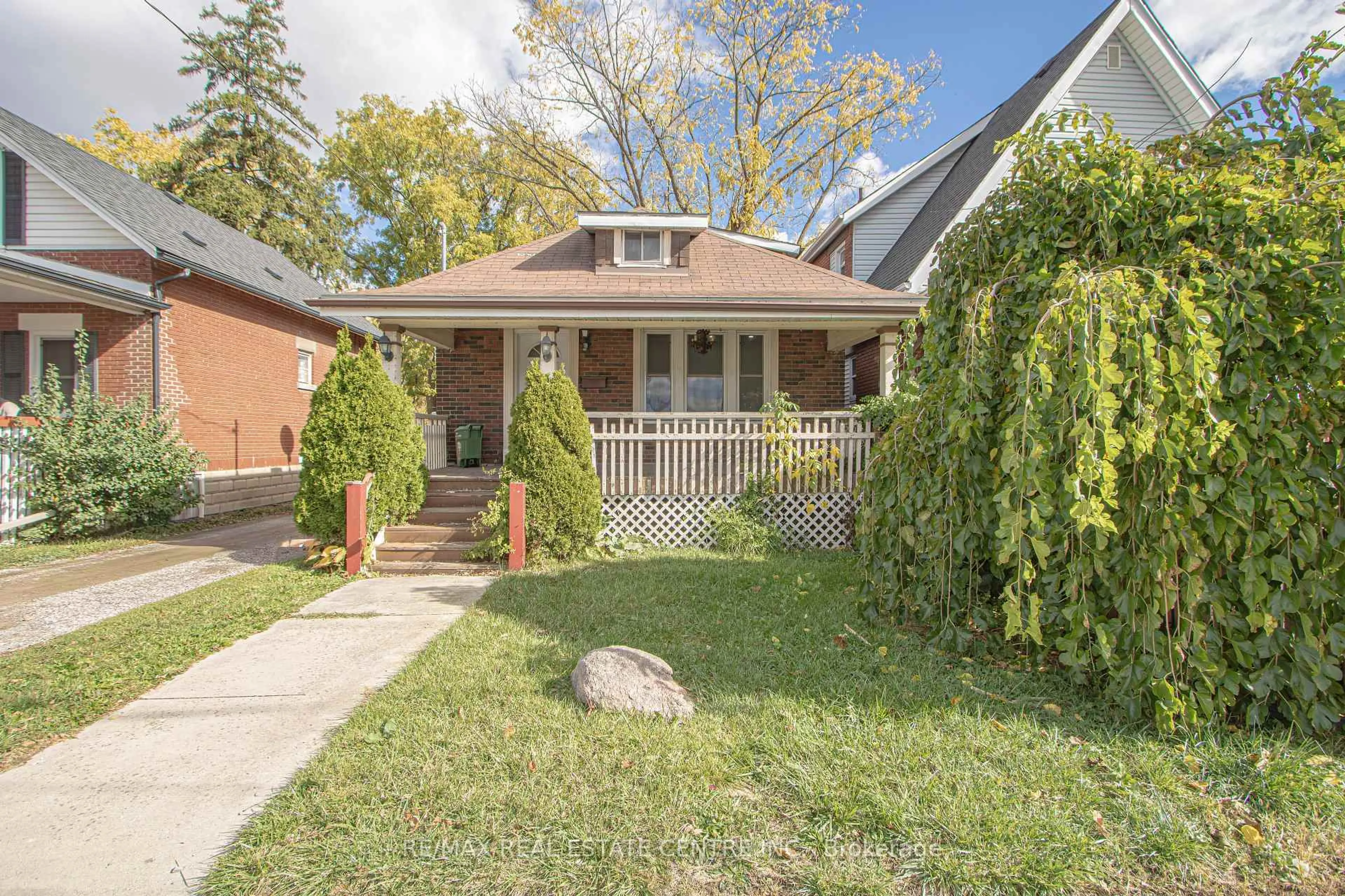 Home with brick exterior material, street for 386 Wharncliffe Rd, London South Ontario N6J 2M1