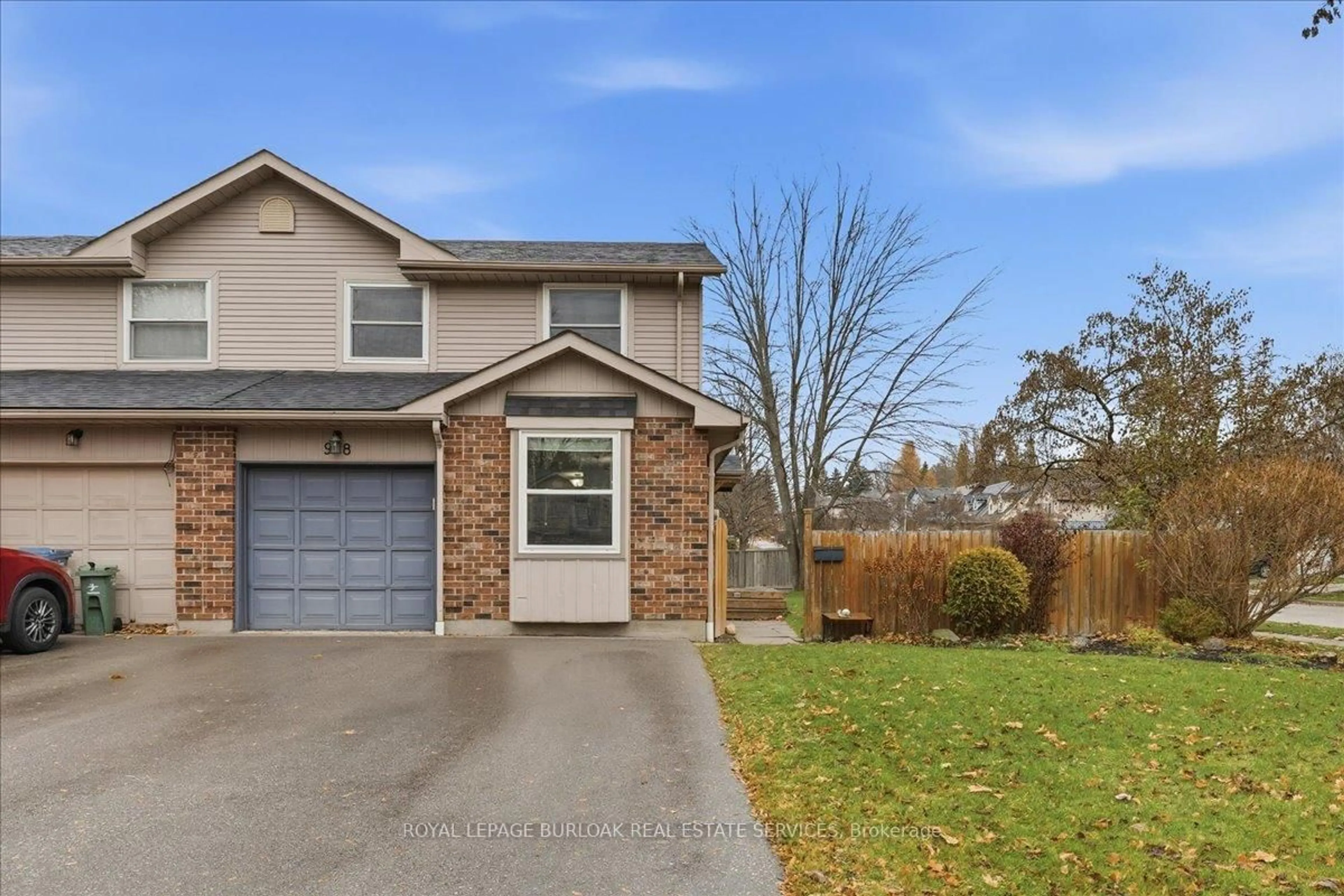 Home with brick exterior material, street for 98 Grandridge Cres, Guelph Ontario N1H 8G3