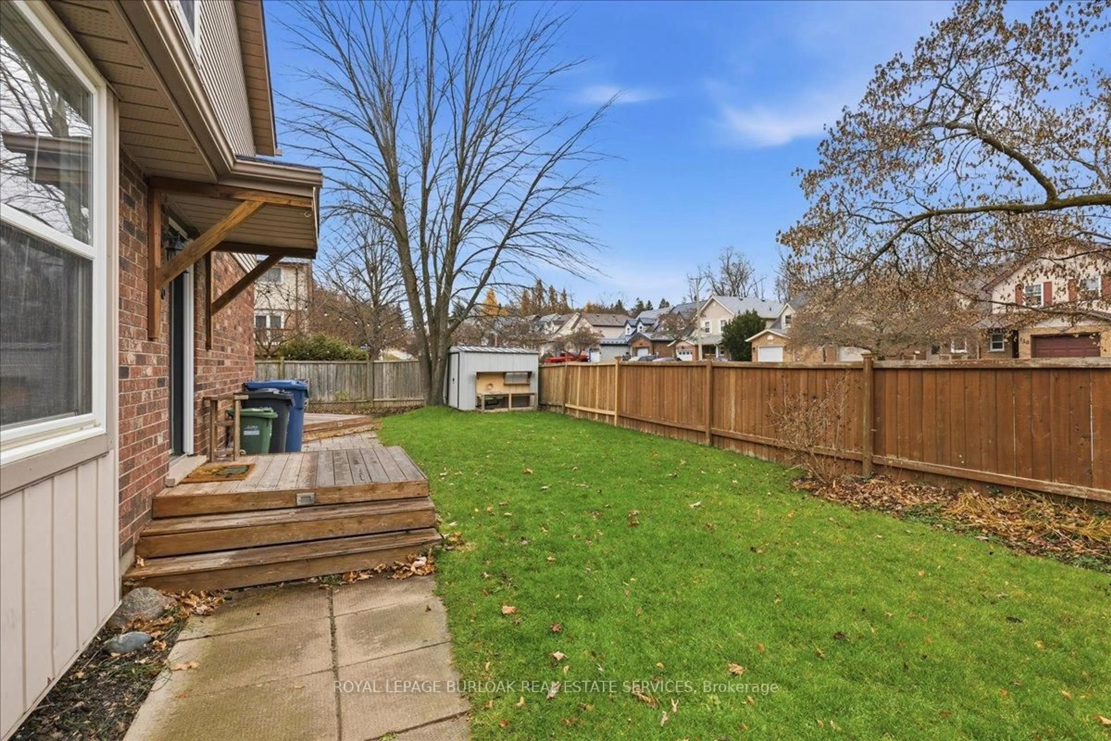 Patio, water/lake/river/ocean view for 98 Grandridge Cres, Guelph Ontario N1H 8G3