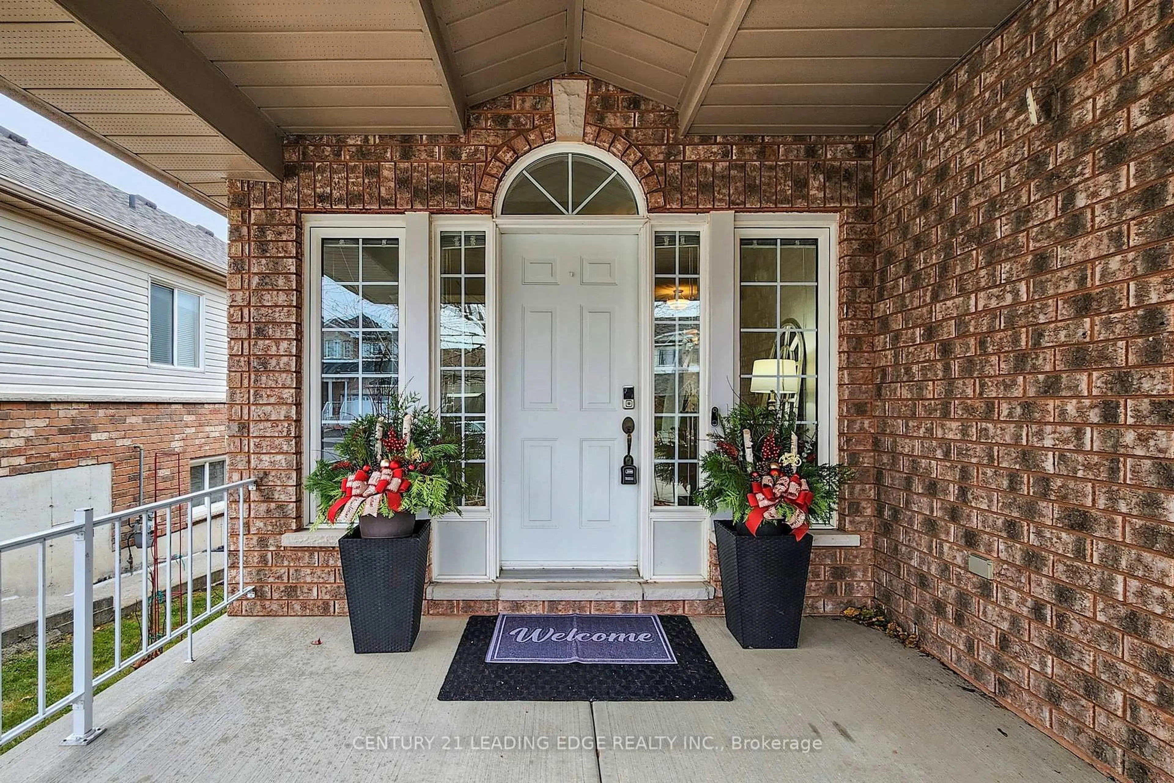 Indoor entryway for 468 Settlers Rdge, Peterborough Ontario K9L 2A6