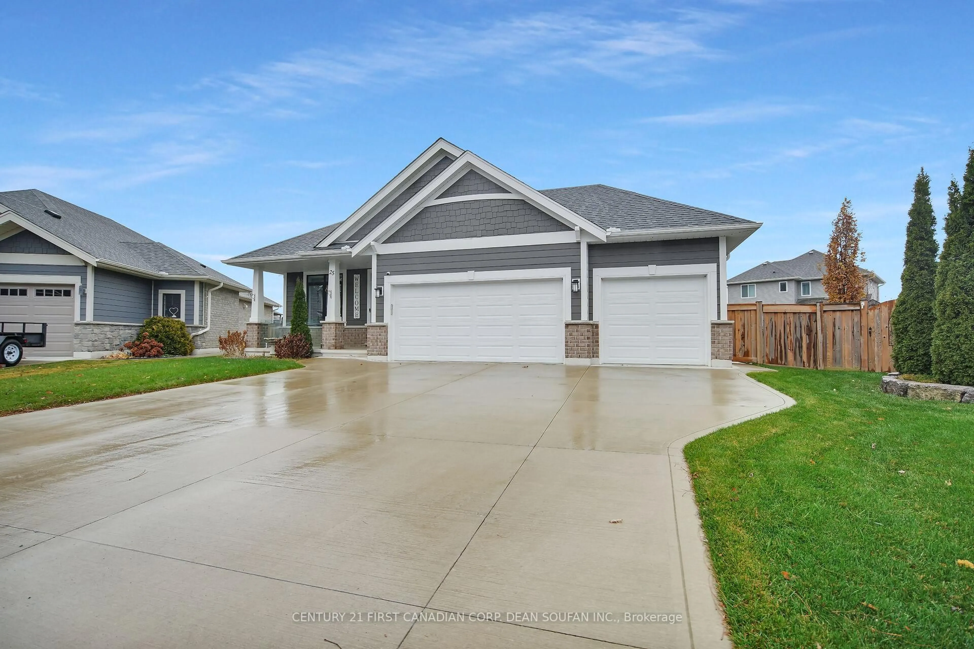 Home with vinyl exterior material, street for 25 Birchall Lane, St. Thomas Ontario N5R 0J1