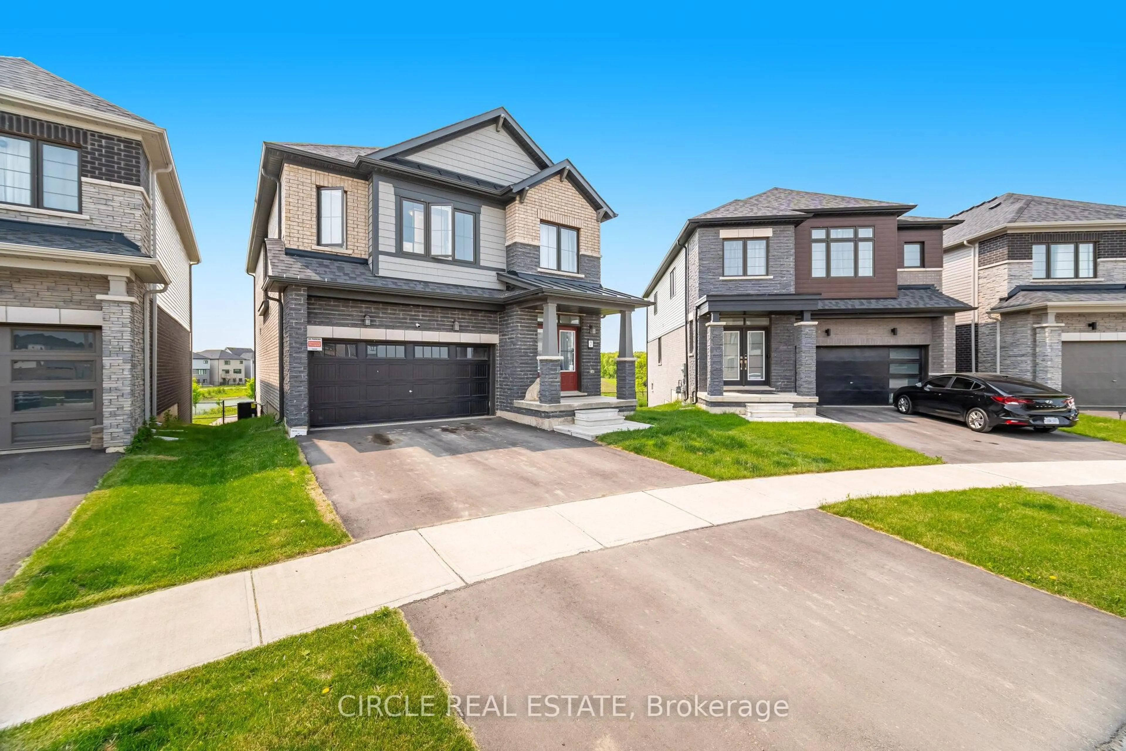 Home with brick exterior material, street for 7 Bee Cres, Brantford Ontario N3T 0V7