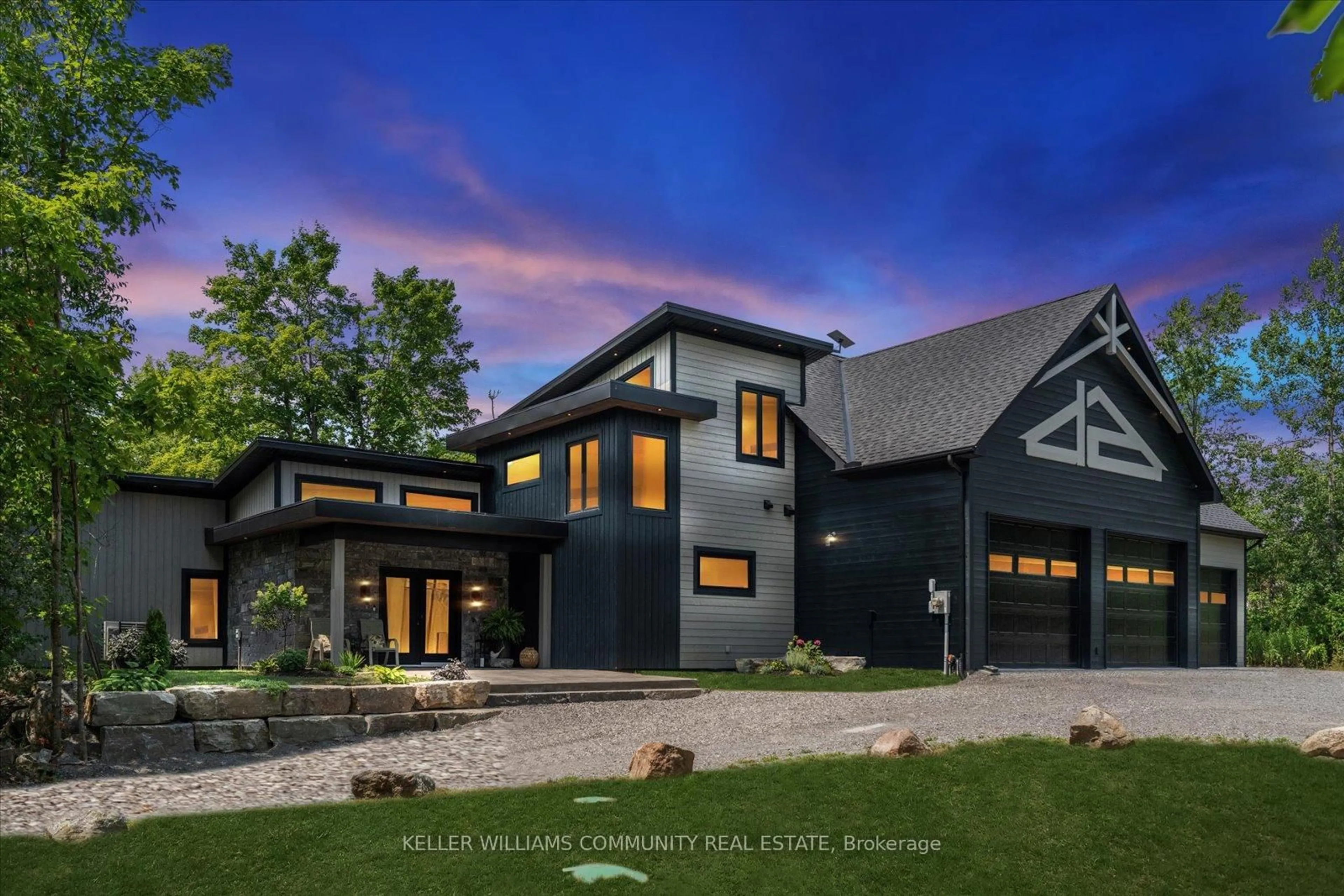 Home with brick exterior material, mountain view for 33 Laplantes Rd, Trent Lakes Ontario K0L 1J0