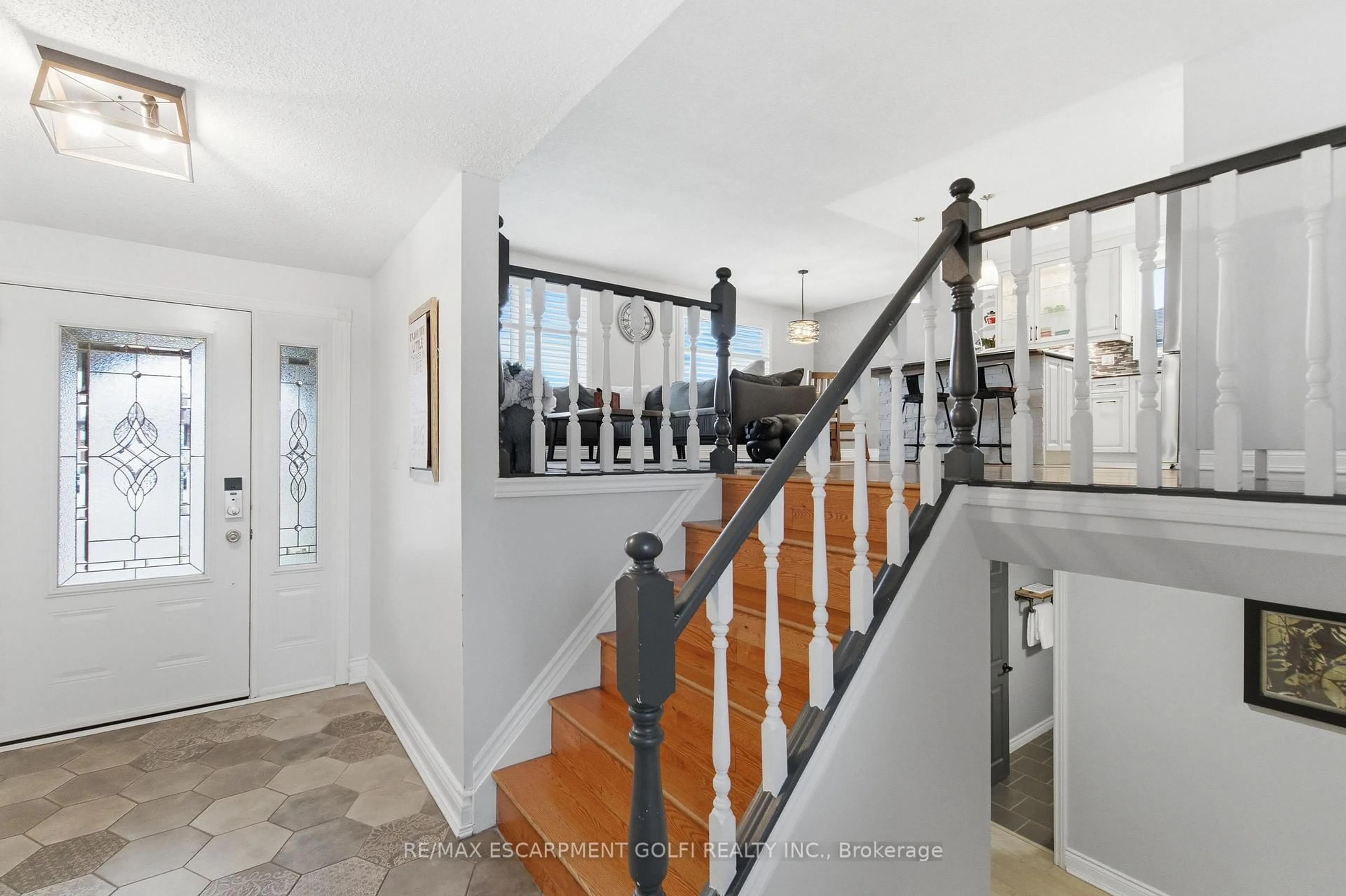 Unknown for 71 ALLANBROOK St, Hamilton Ontario L8J 1P9