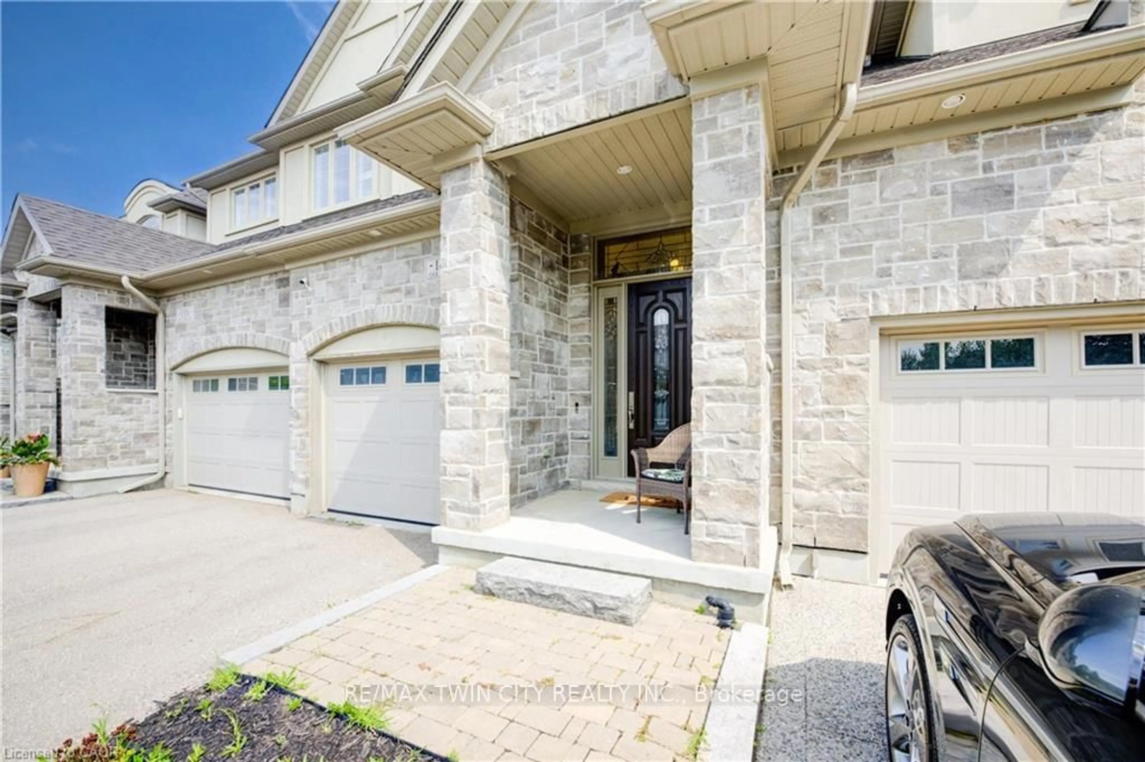 Unknown for 140 Oak Park Dr, Waterloo Ontario N2K 0B3