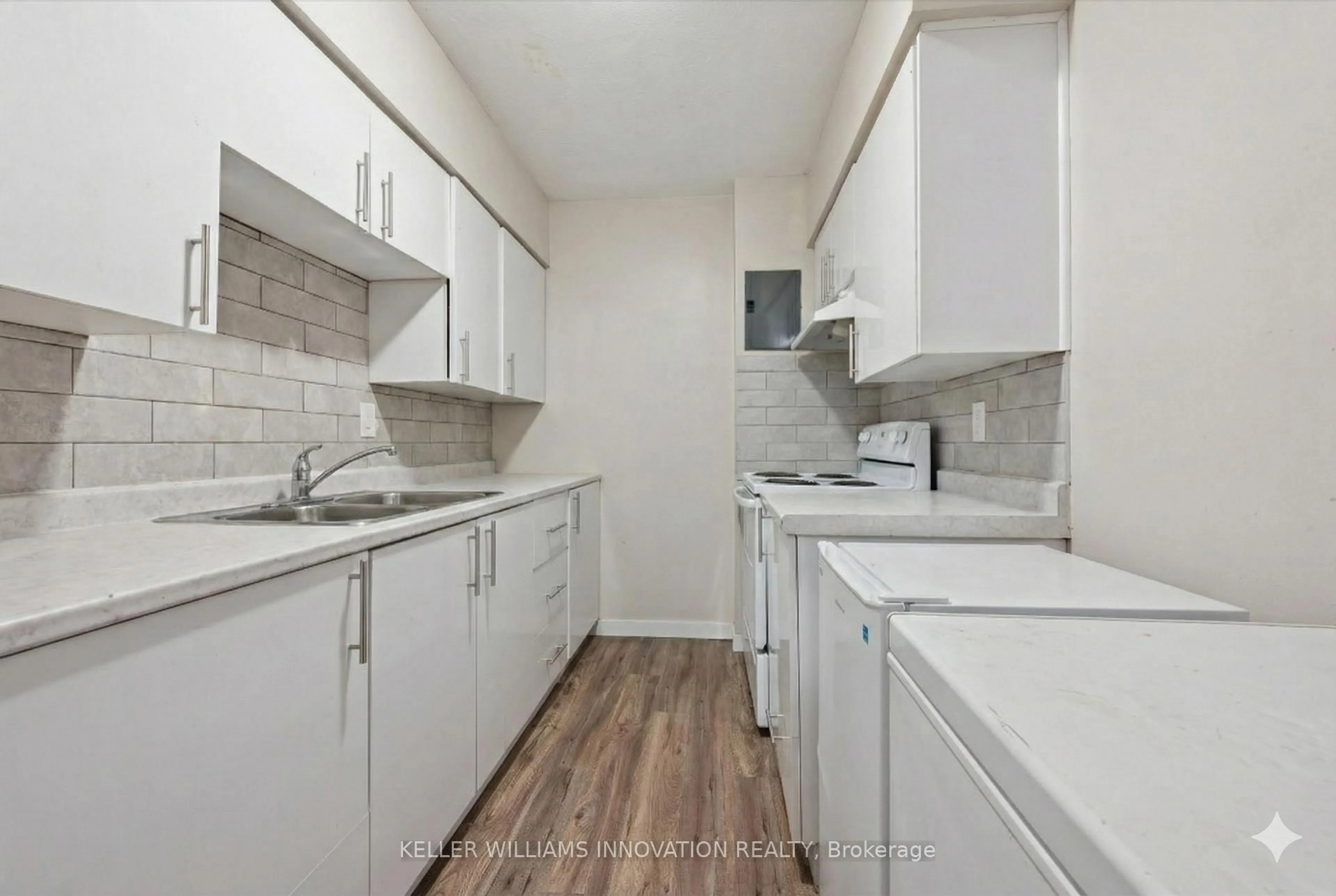 Unknown for 601 Barber Ave #204, North Perth Ontario N4W 1S4