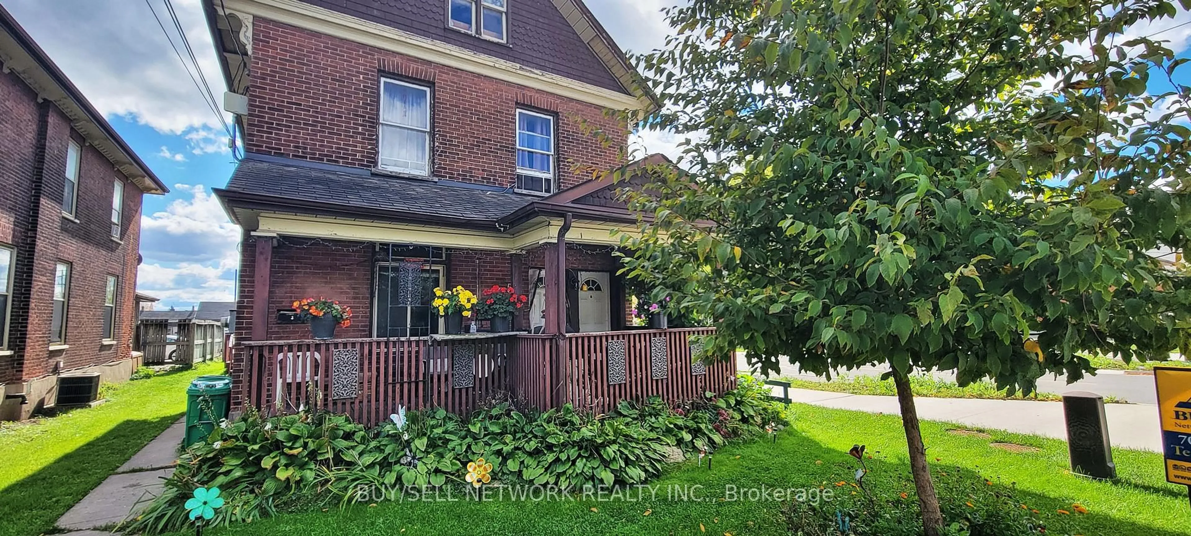 Home with brick exterior material, street for 257 Dalhousie St, Peterborough Ontario K9J 2M3