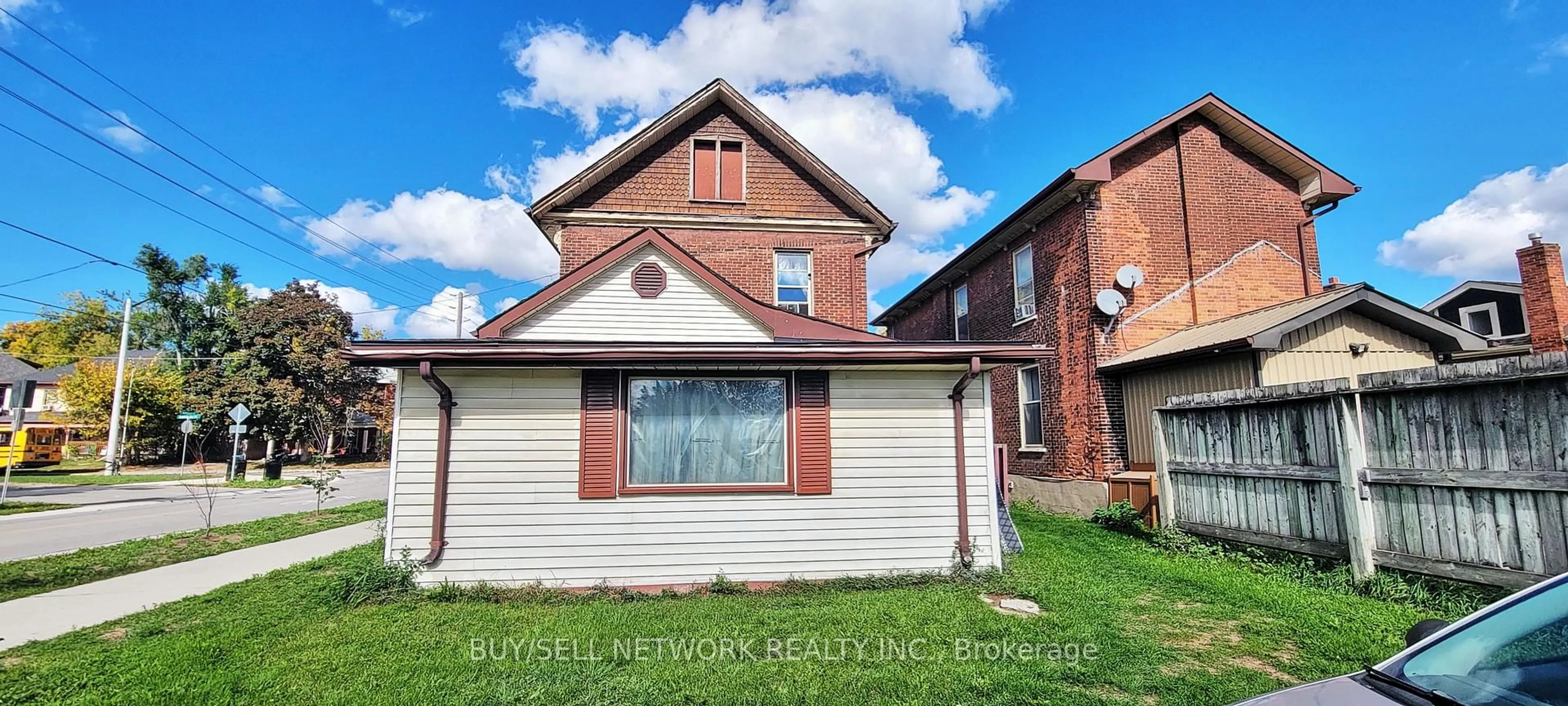 Home with brick exterior material, street for 257 Dalhousie St, Peterborough Ontario K9J 2M3