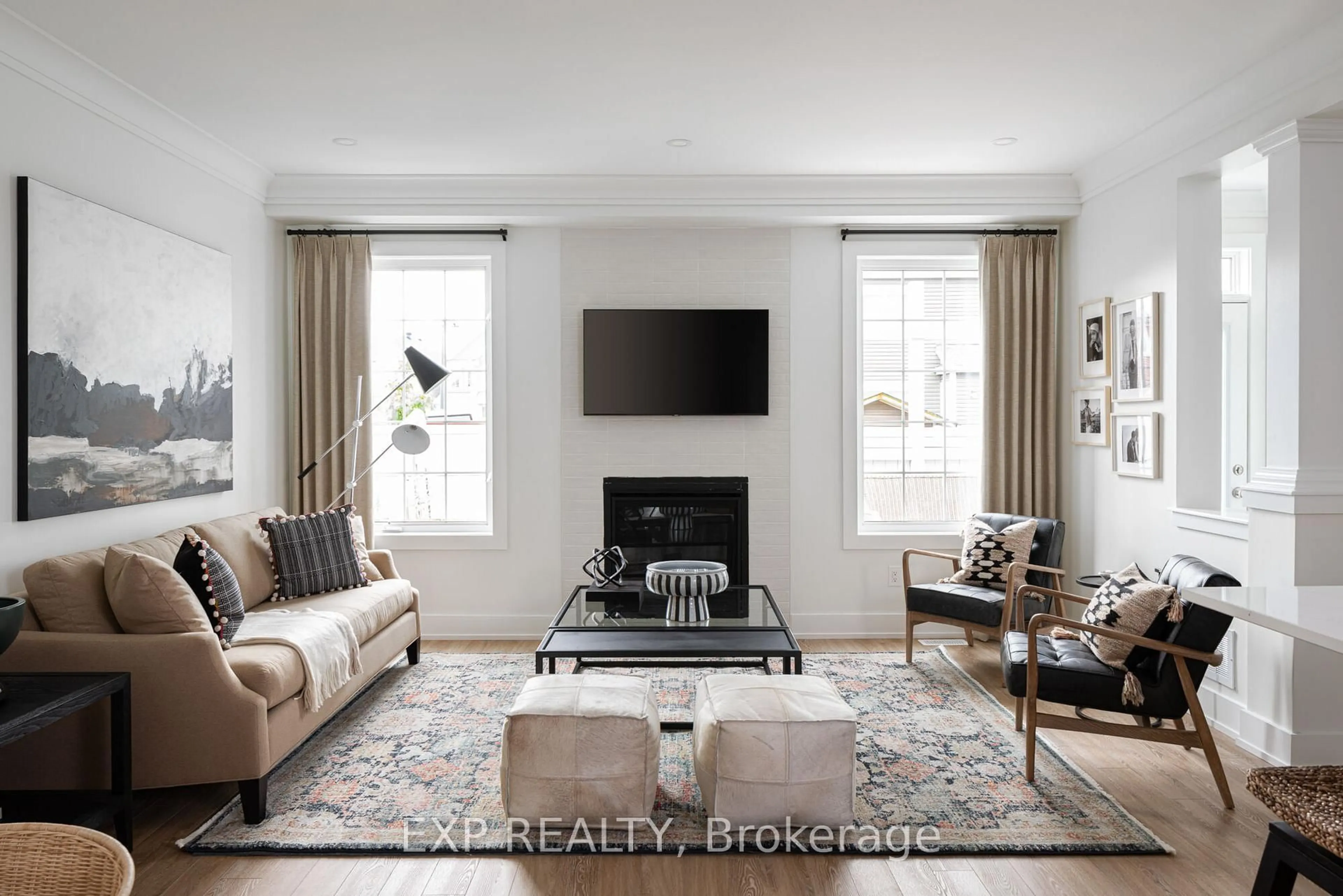 Living room with furniture, unknown for 2500 Half Moon Bay Rd, Ottawa Ontario K2J 6K6