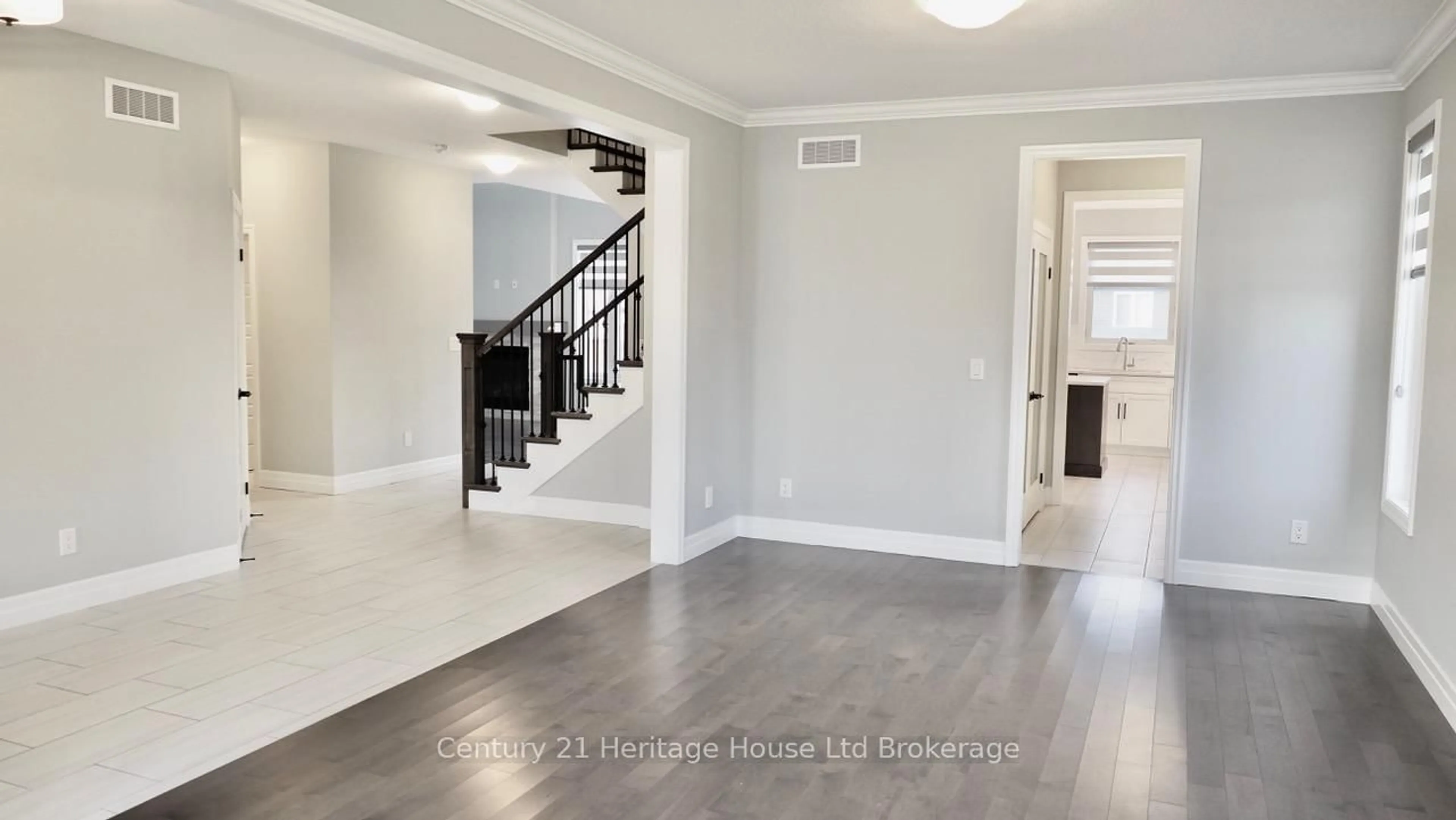 Unknown for 8 Sycamore Dr, Tillsonburg Ontario N4G 5S3