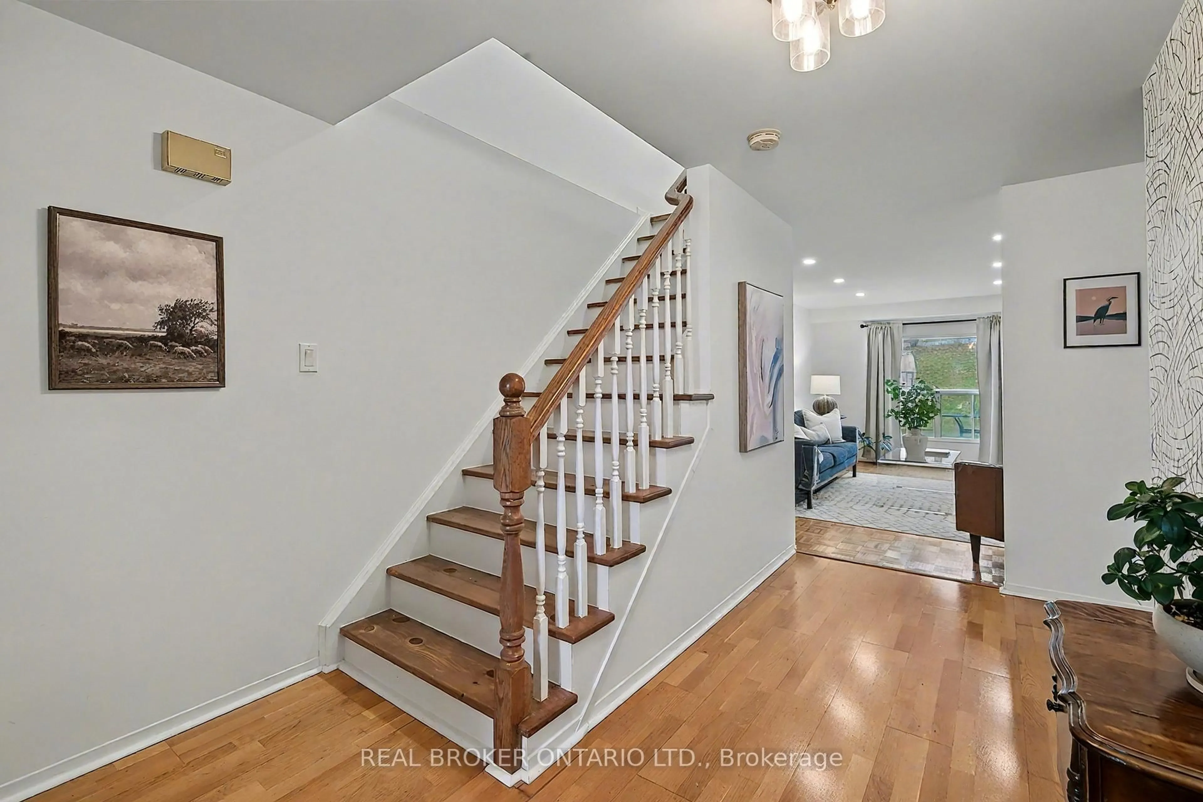 Unknown for 38 Catalina Crt, Kitchener Ontario N2M 5L9