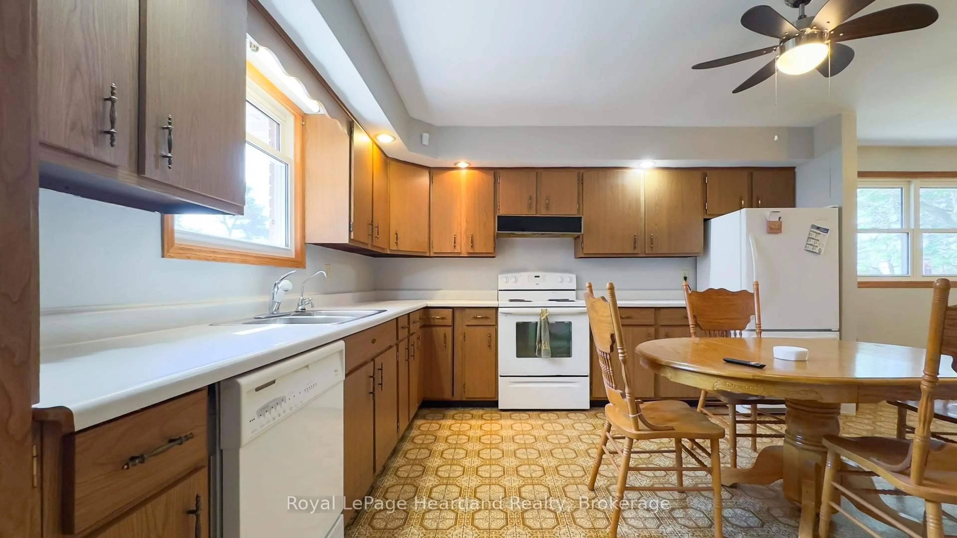 Standard kitchen, unknown for 77850 Tipperary Line, Central Huron Ontario N0M 1L0