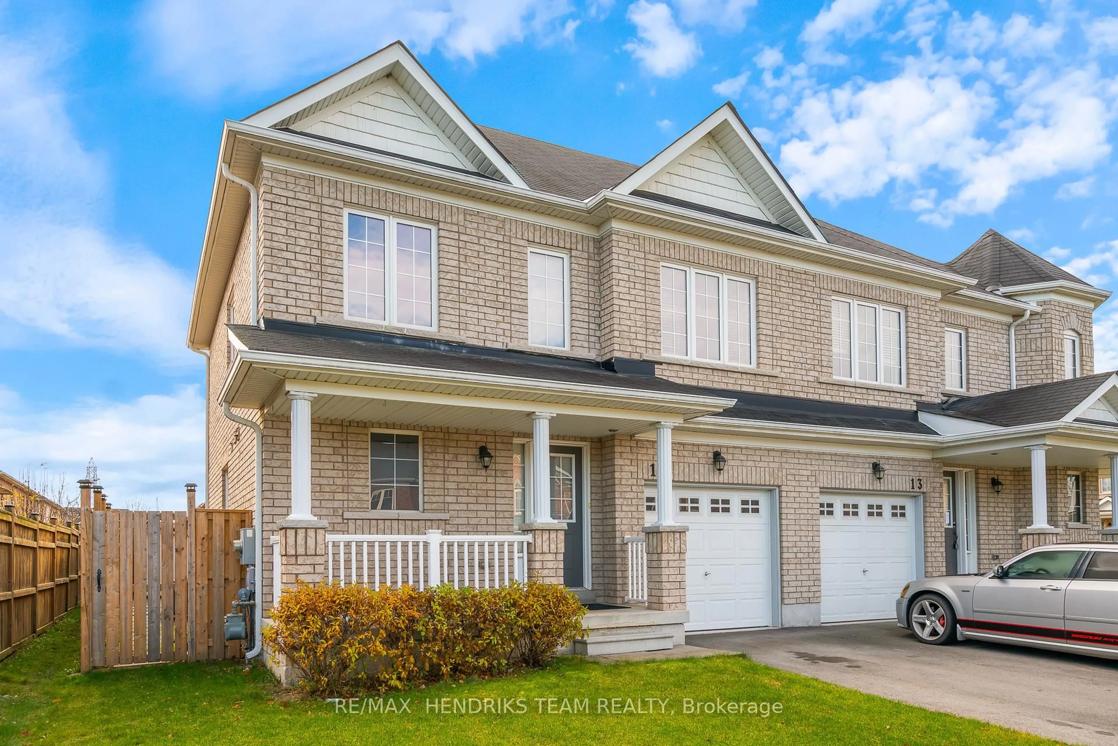Home with brick exterior material, street for 11 Keith Cres, Niagara-on-the-Lake Ontario L0S 1J0