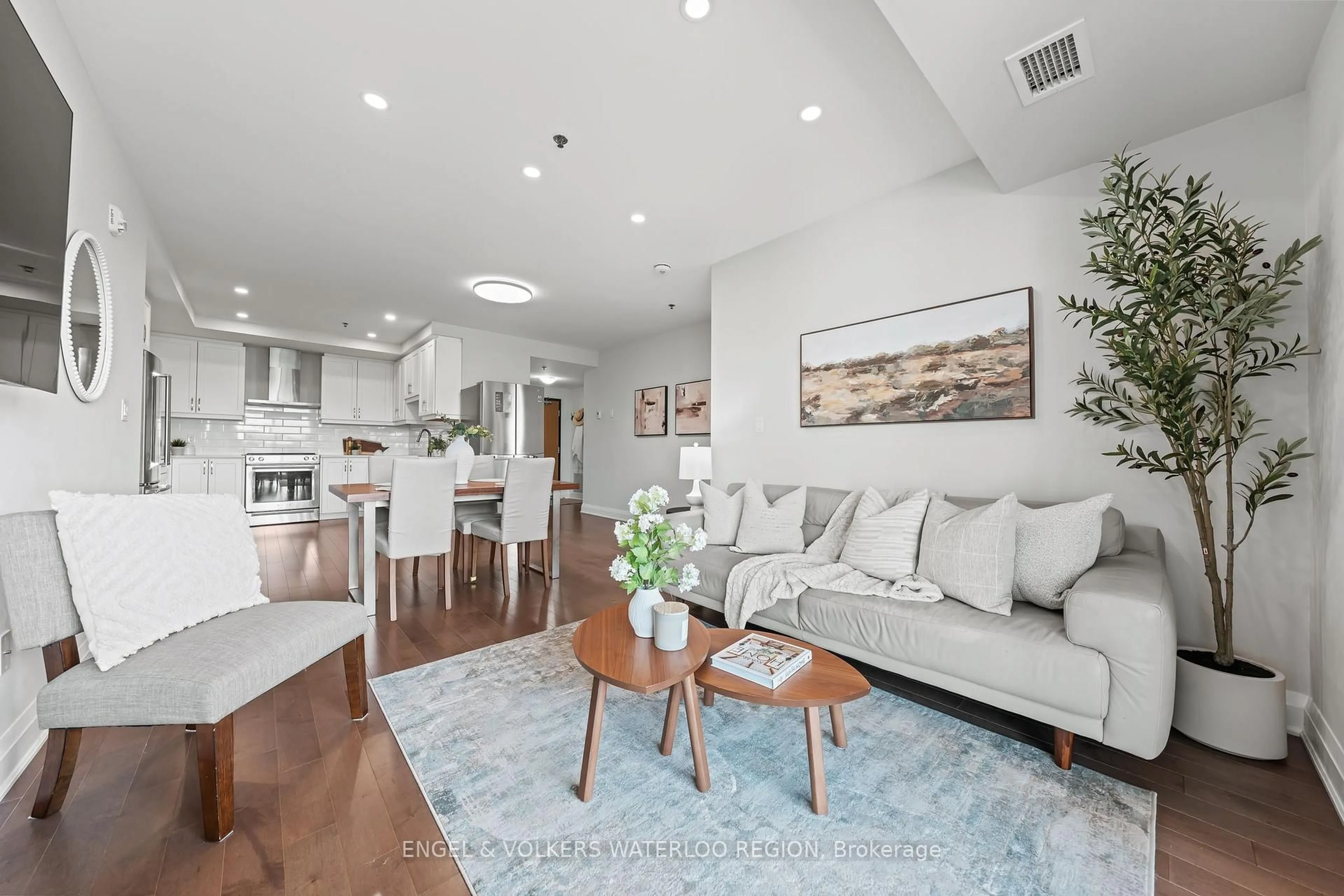 Living room with furniture, unknown for 245 Grey Silo Rd #105, Waterloo Ontario N2K 0G6