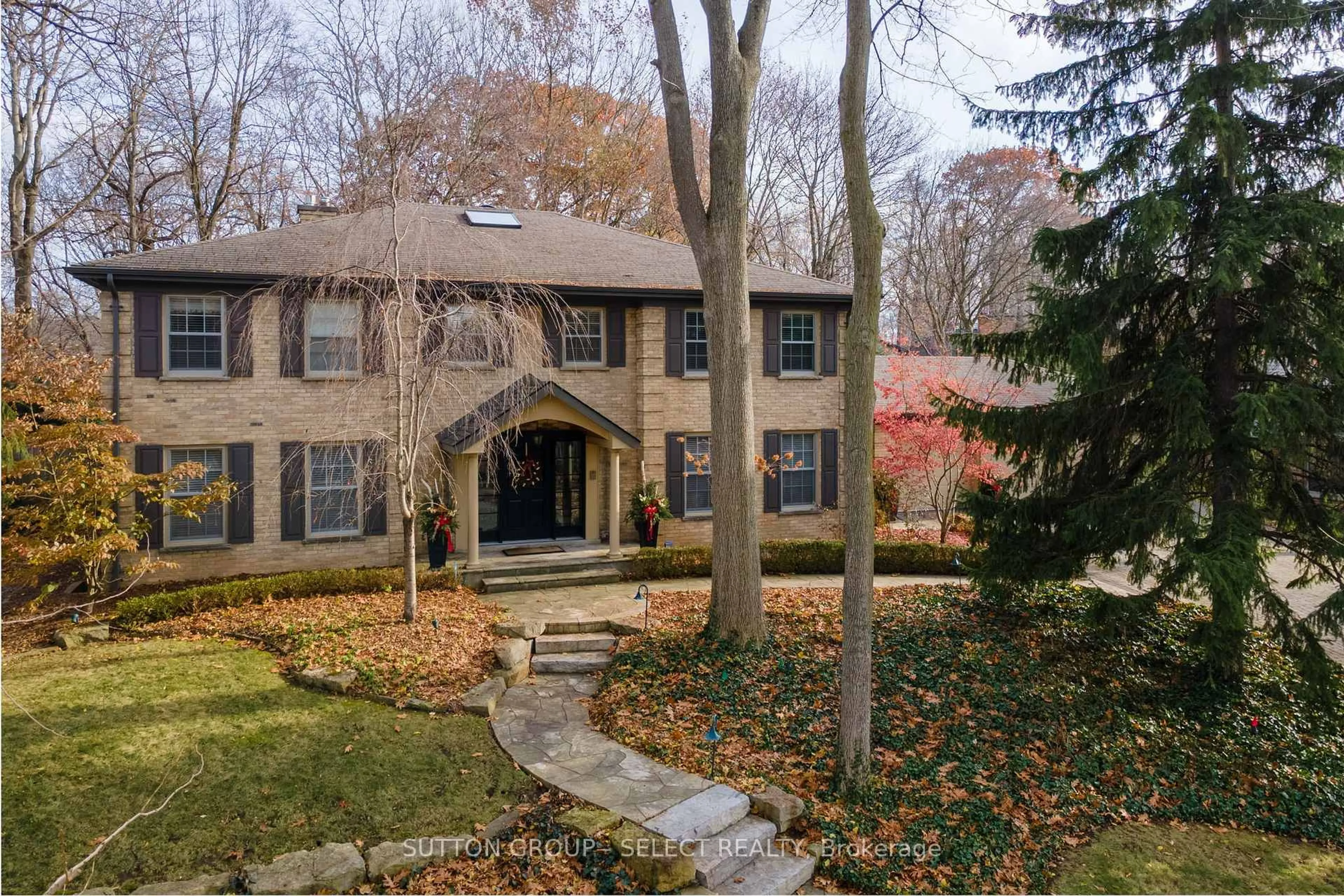 Home with brick exterior material, street for 129 Wychwood Pl, London North Ontario N6G 1S7