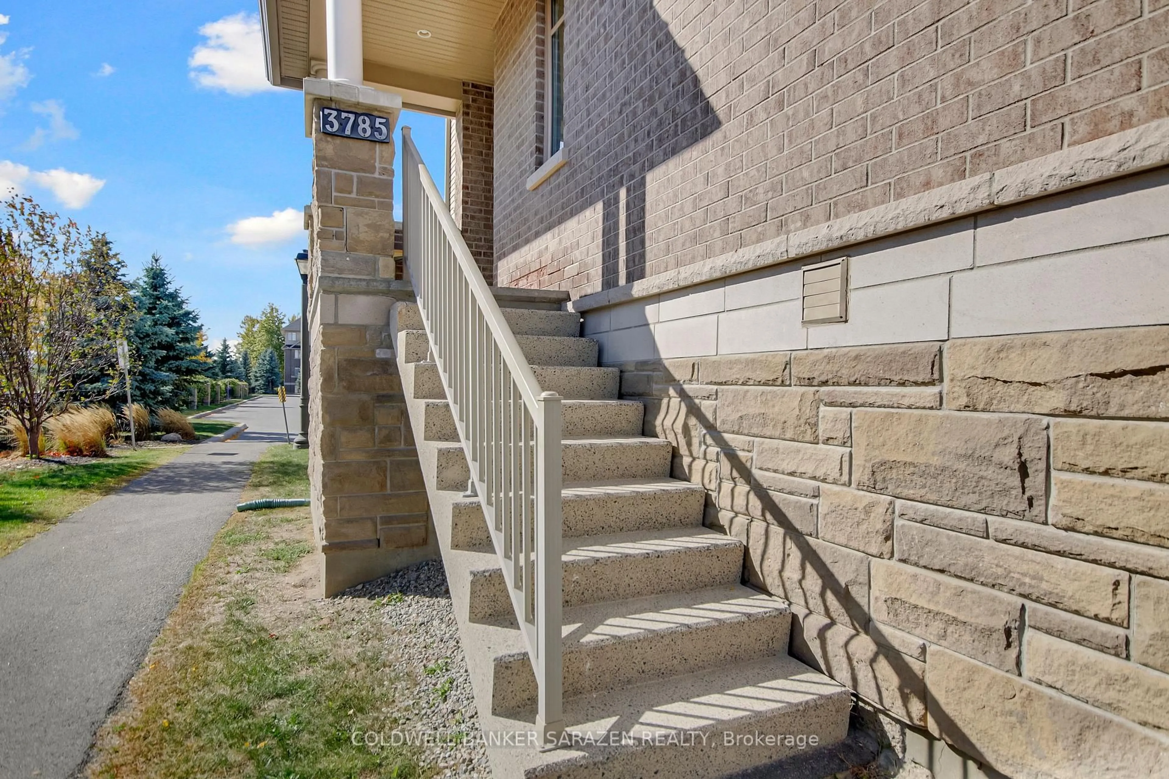 Stairs for 3785 Canyon Walk Dr #6, Ottawa Ontario K1V 2M4