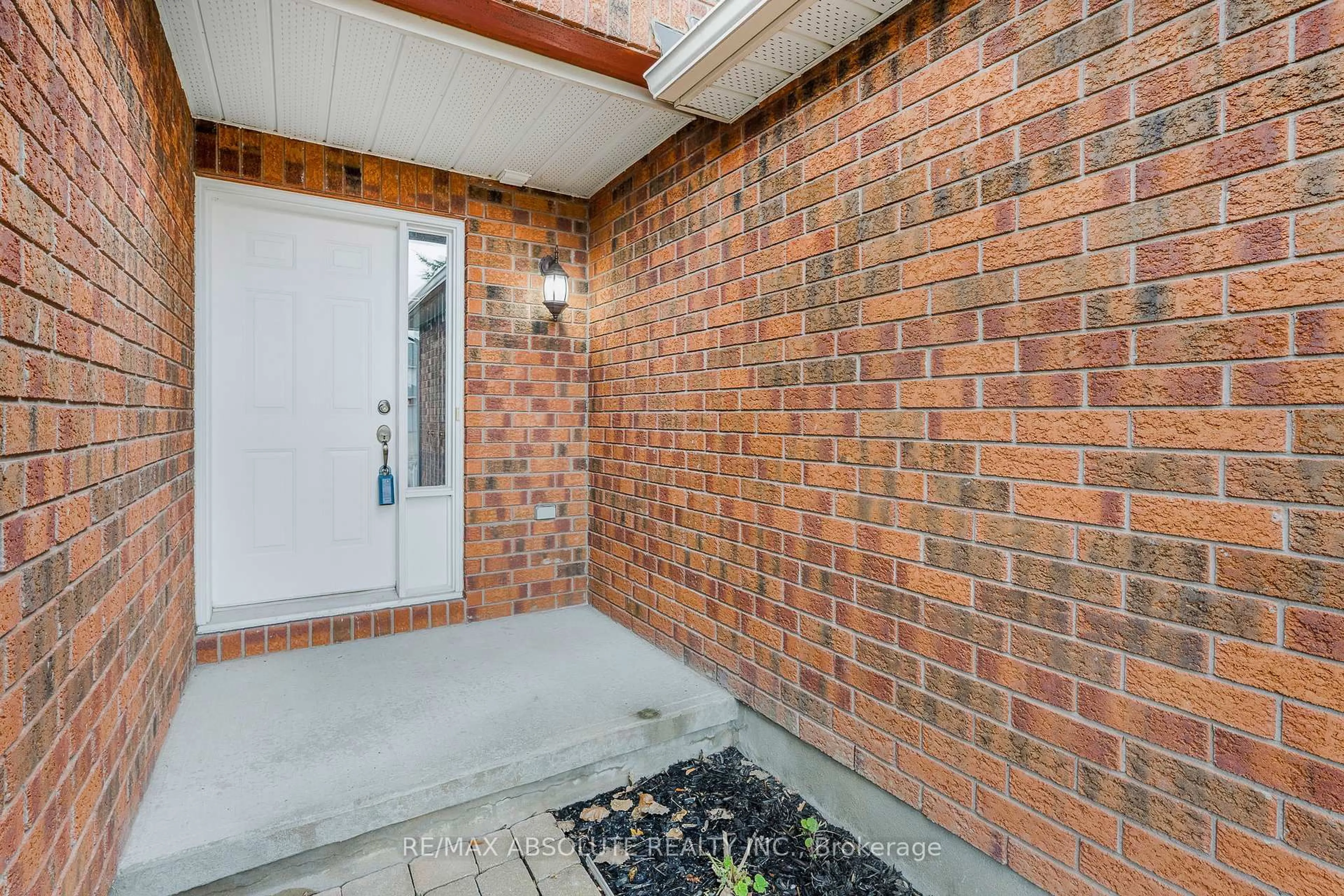 Unknown for 11 Foxden Pl, Ottawa Ontario K1G 6A5