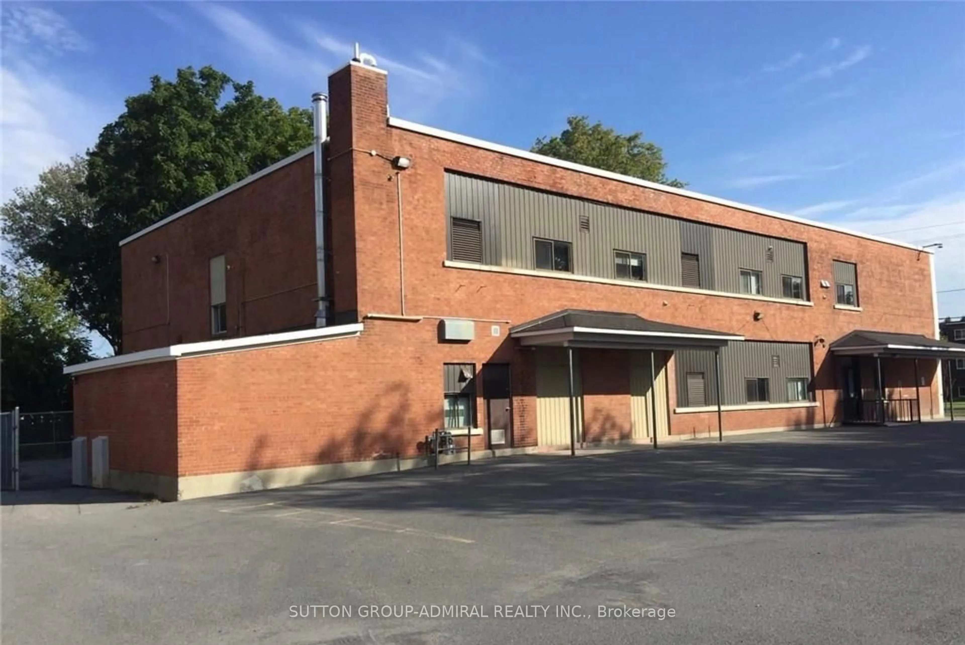 Unknown for 822 Marlborough St, Cornwall Ontario K6H 4B4