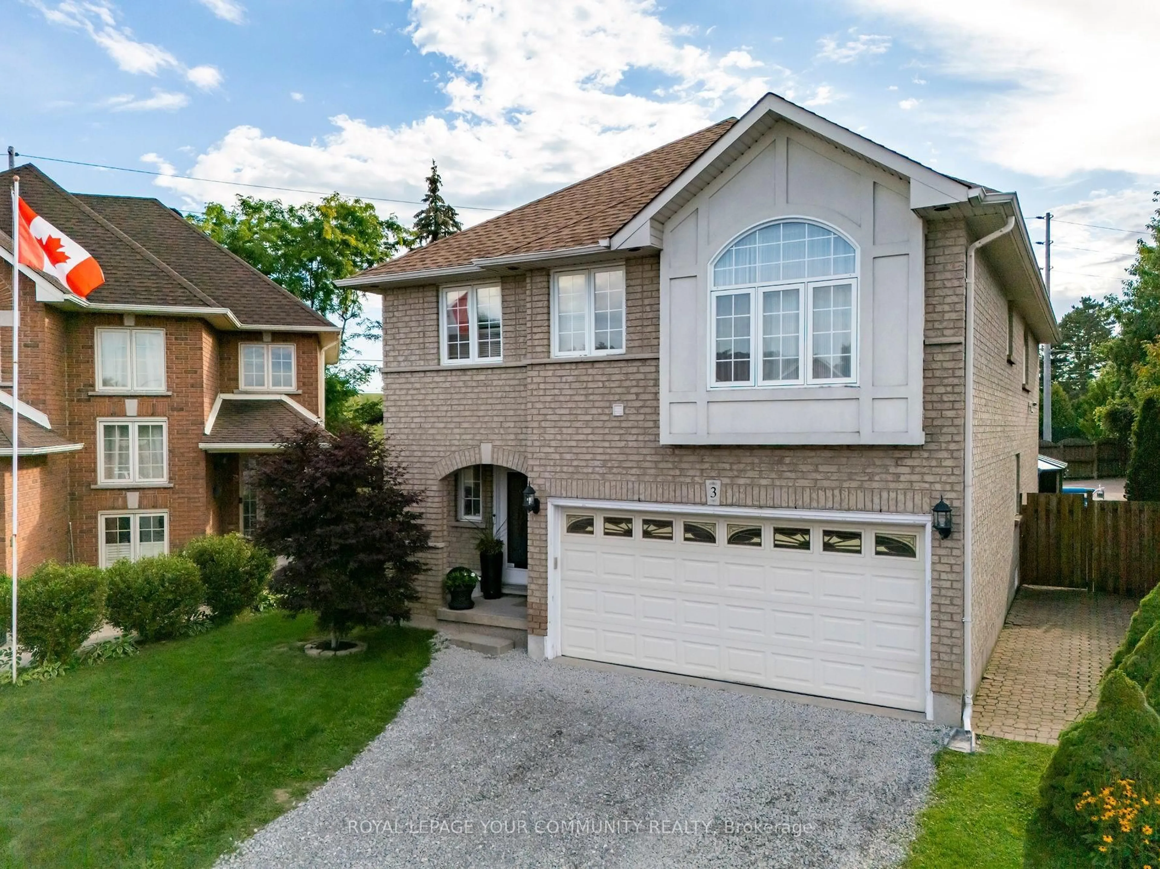 Home with brick exterior material, street for 3 Nature Crt, Hamilton Ontario L9C 7T5