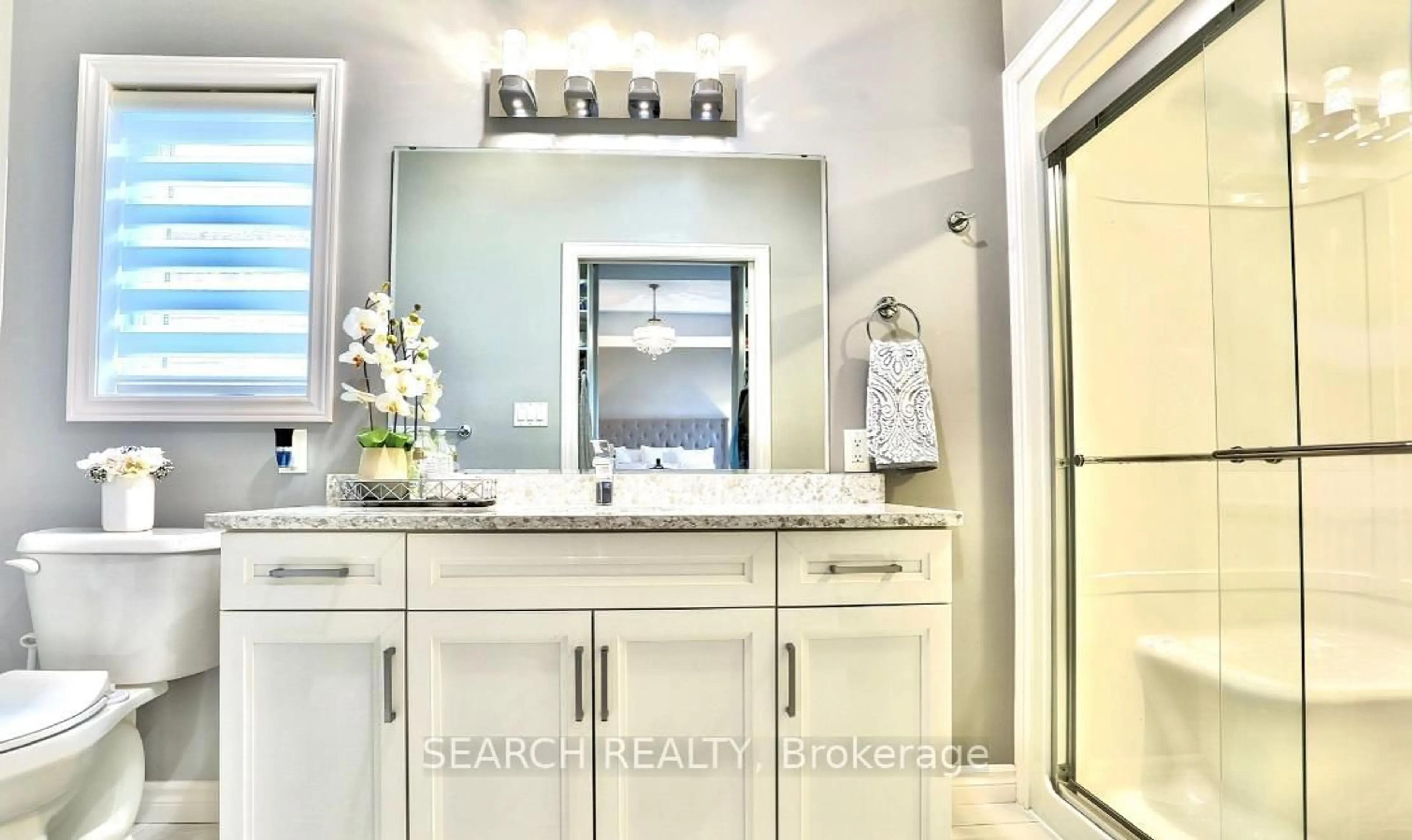 Contemporary bathroom, ceramic/tile floor for 208 Summerset Pl, Chatham-Kent Ontario N7L 0G4