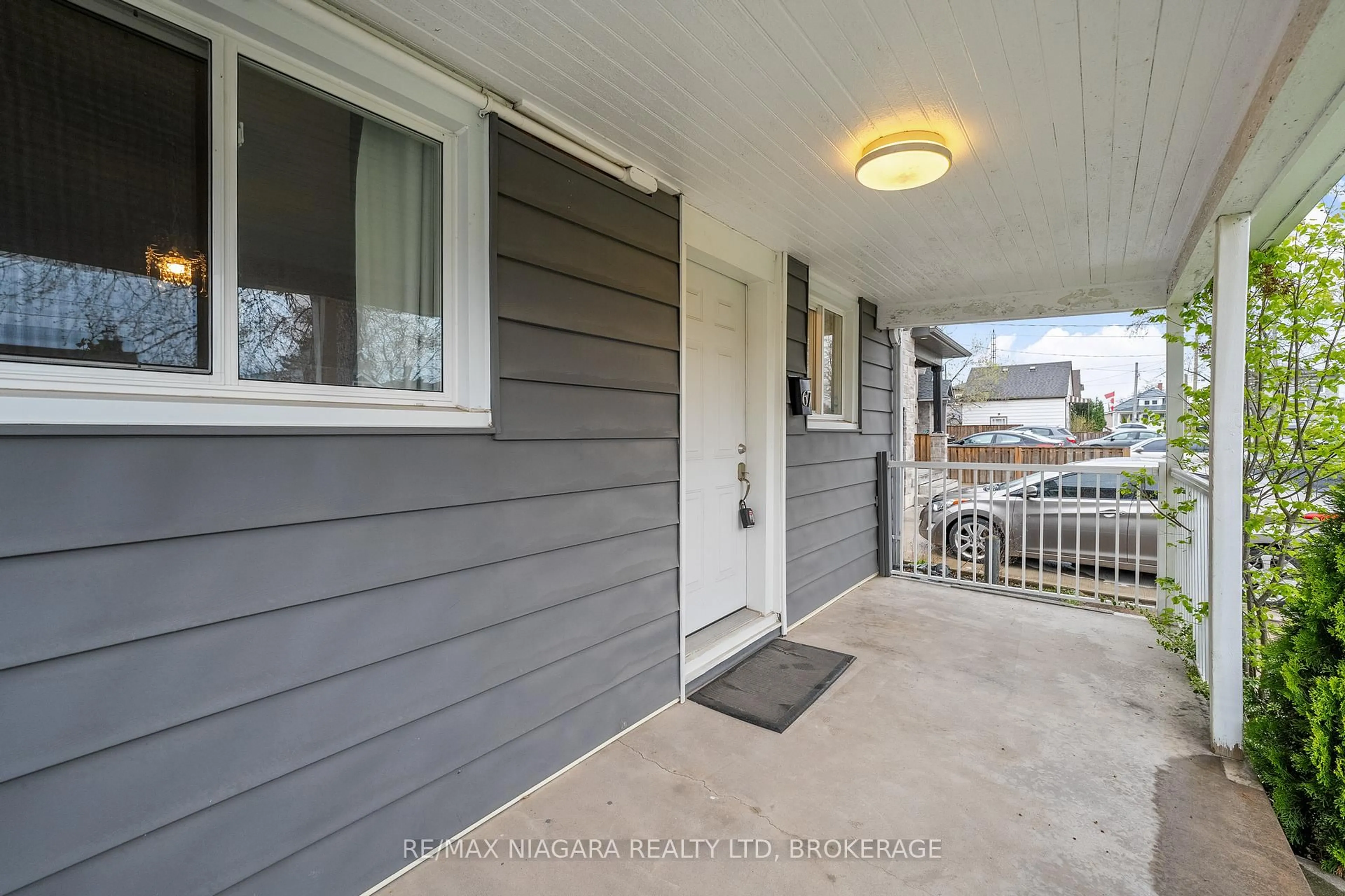 Unknown for 67 West St, Thorold Ontario L2V 2S4