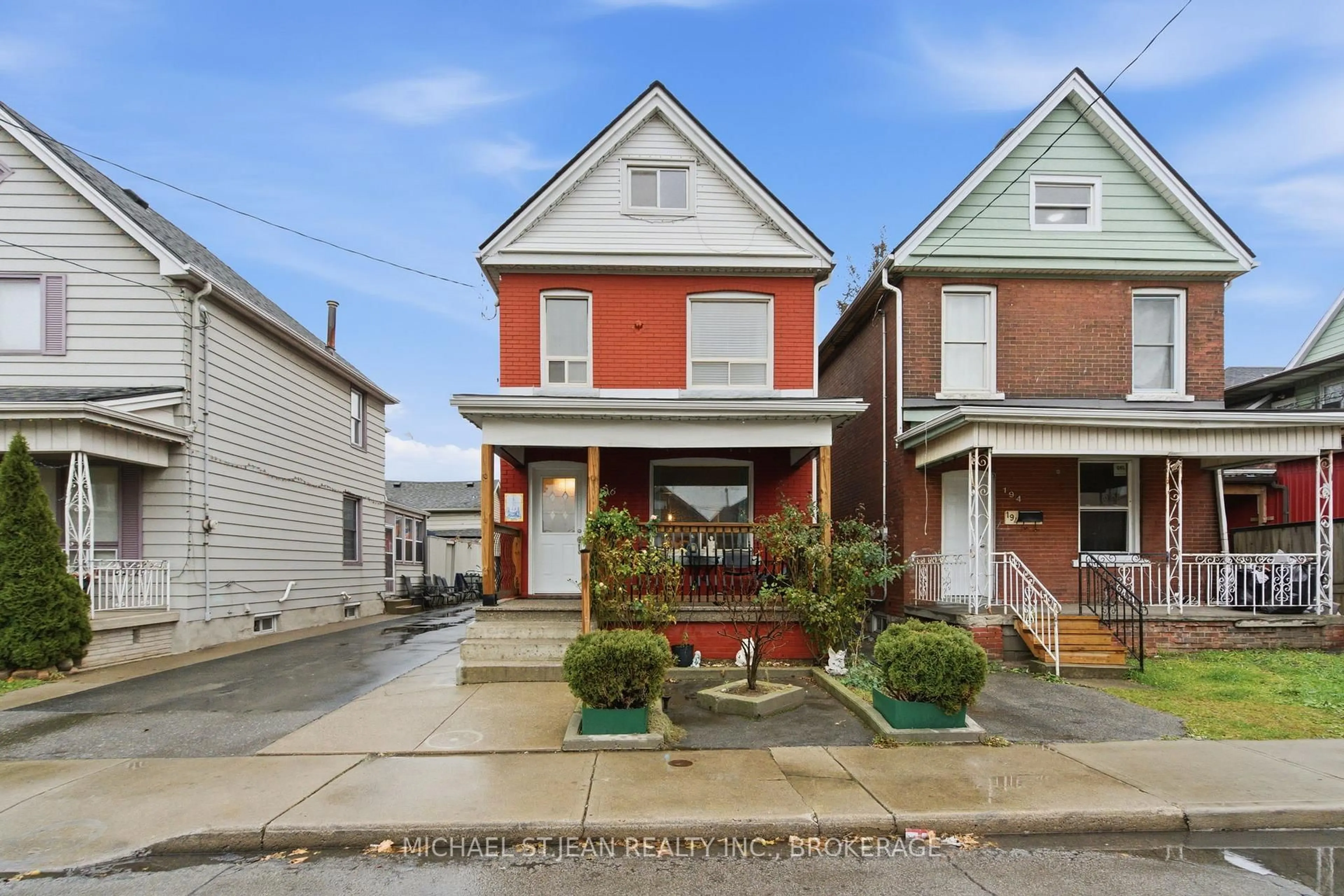 Home with brick exterior material, street for 196 Avondale St, Hamilton Ontario L8L 7C3