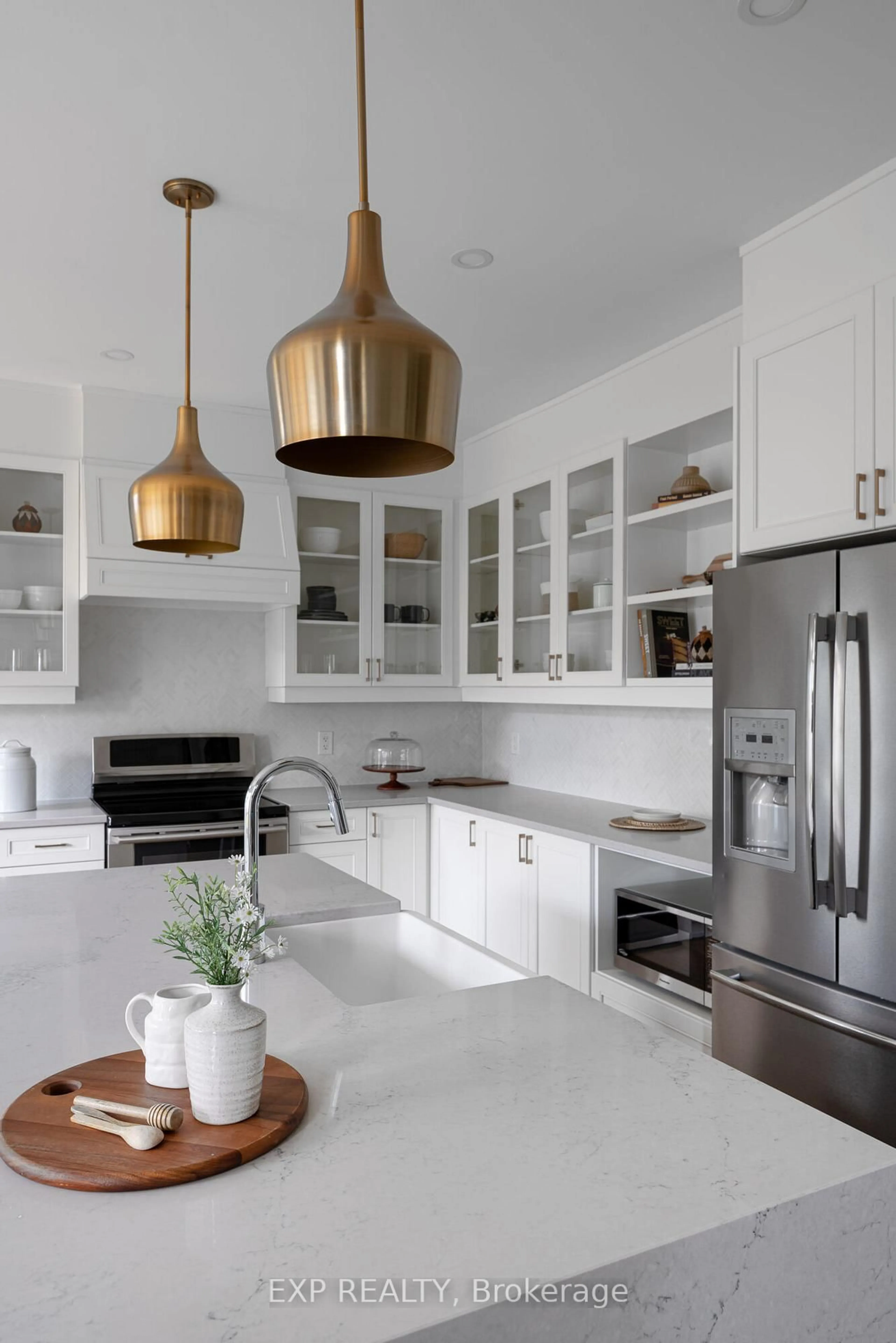 Contemporary kitchen, unknown for 2494 Half Moon Bay Rd, Ottawa Ontario K2J 6K6