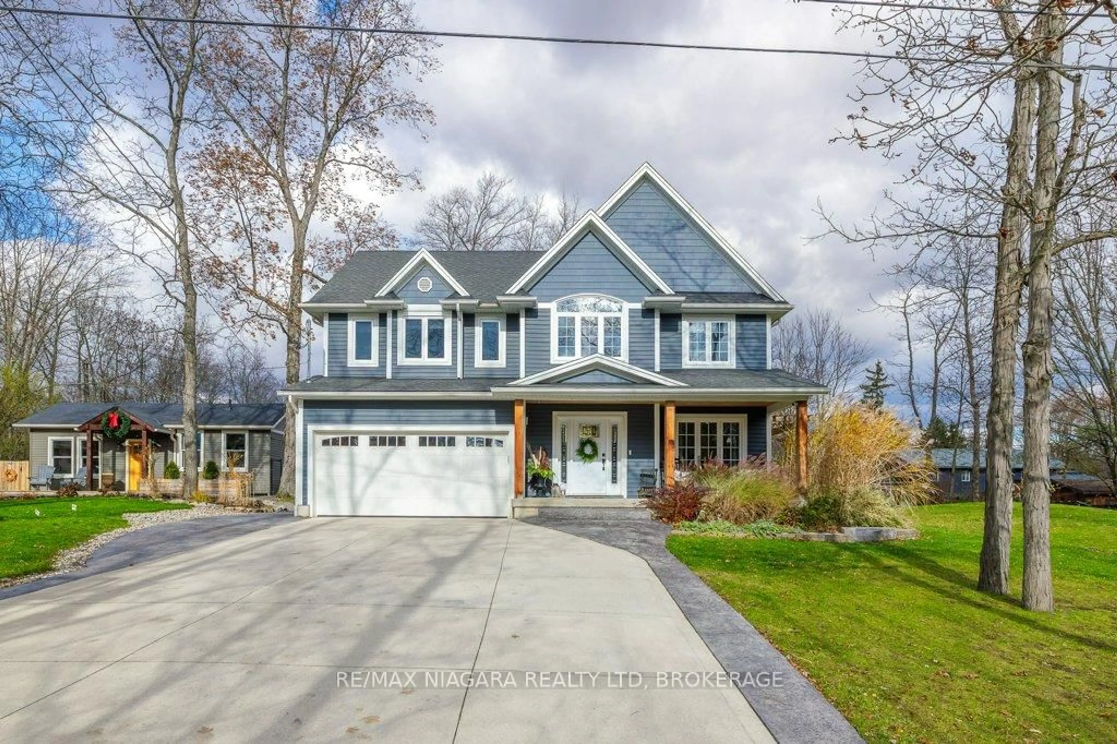 Home with brick exterior material, street for 3246 Cedar Ave, Fort Erie Ontario L0S 1N0