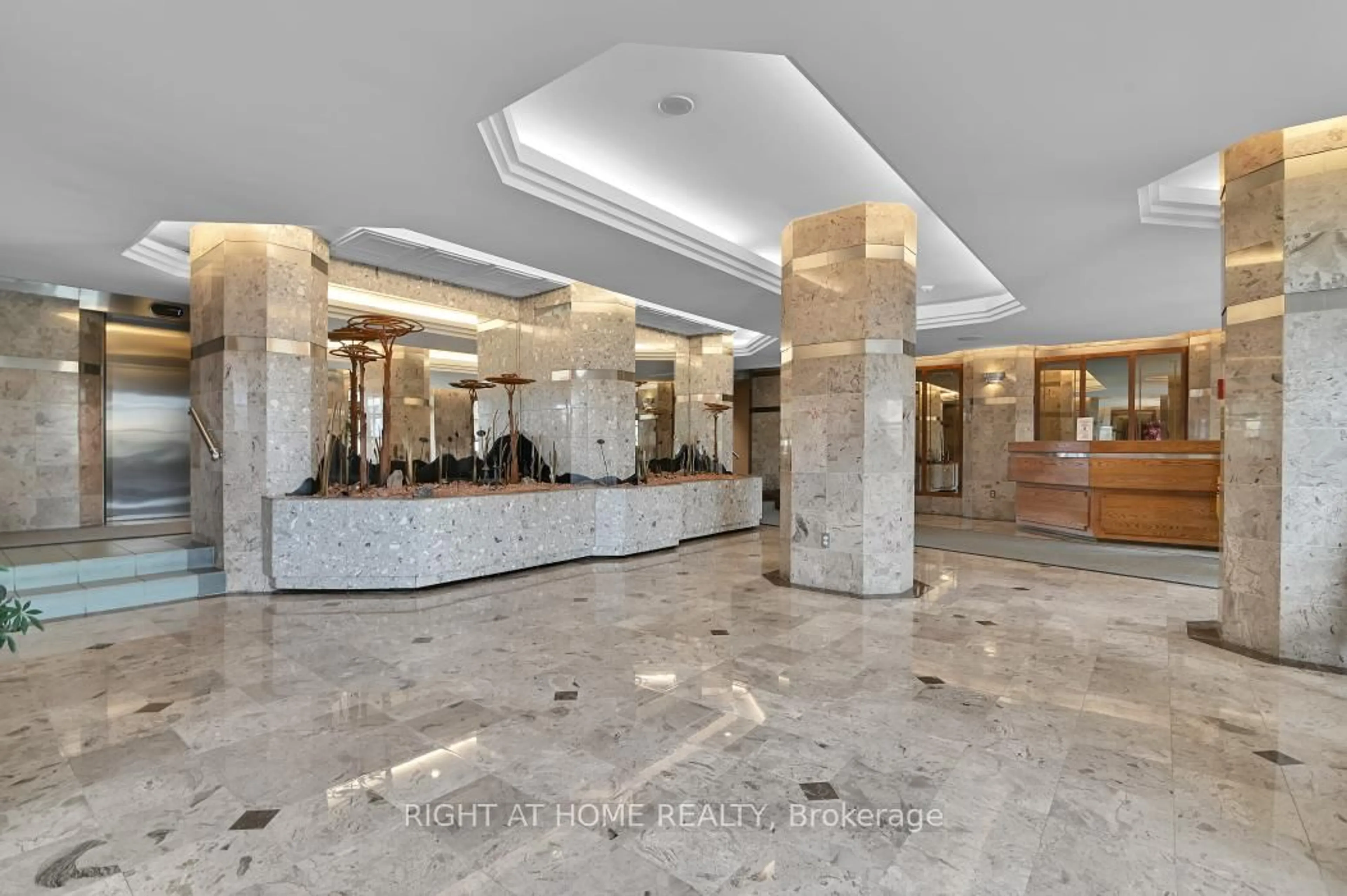 Lobby for 2759 Carousel Cres #1703, Ottawa Ontario K1T 2N5