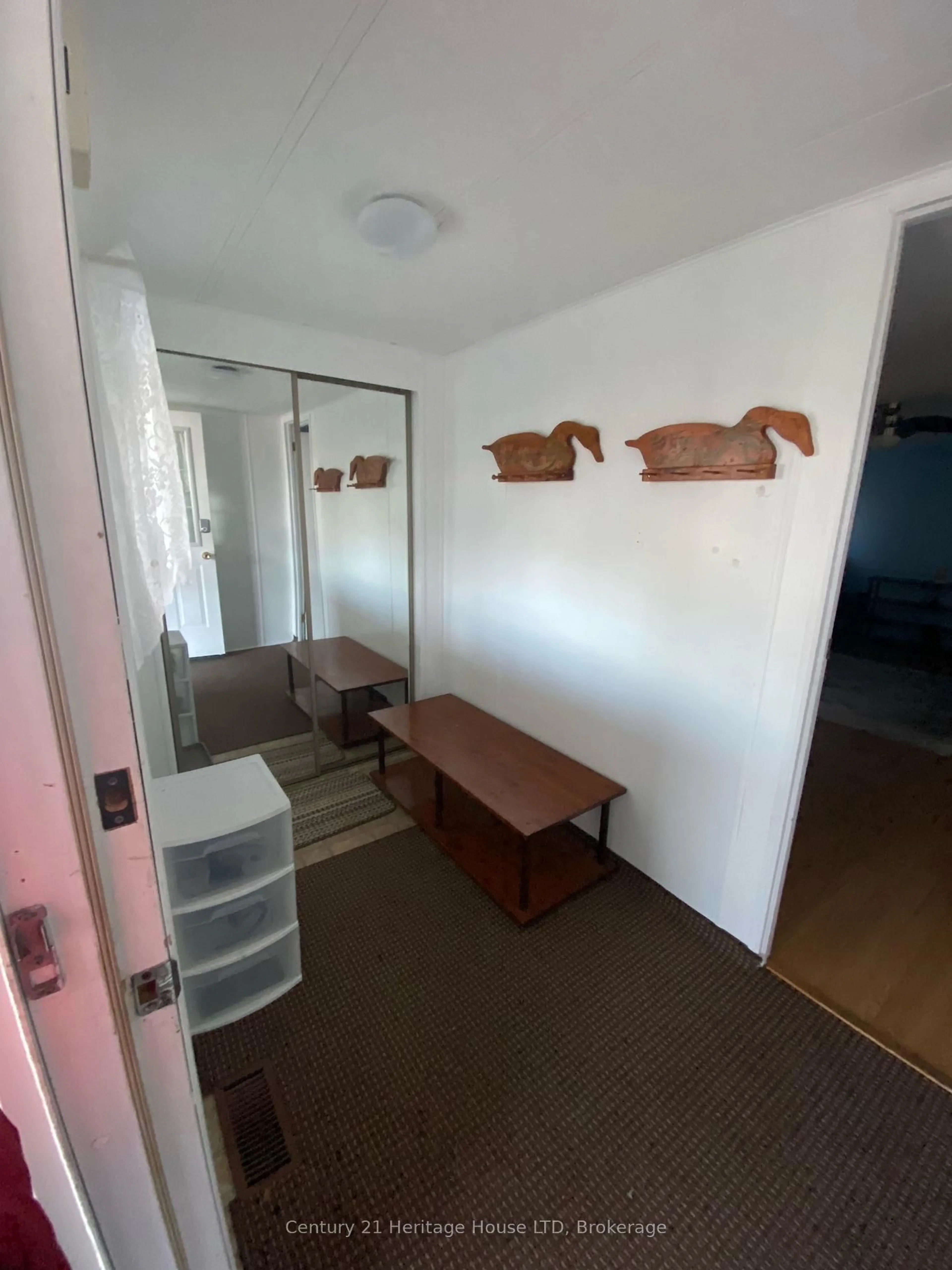 A pic of a room for 3033 Townline Rd #187, Fort Erie Ontario L0S 1S1