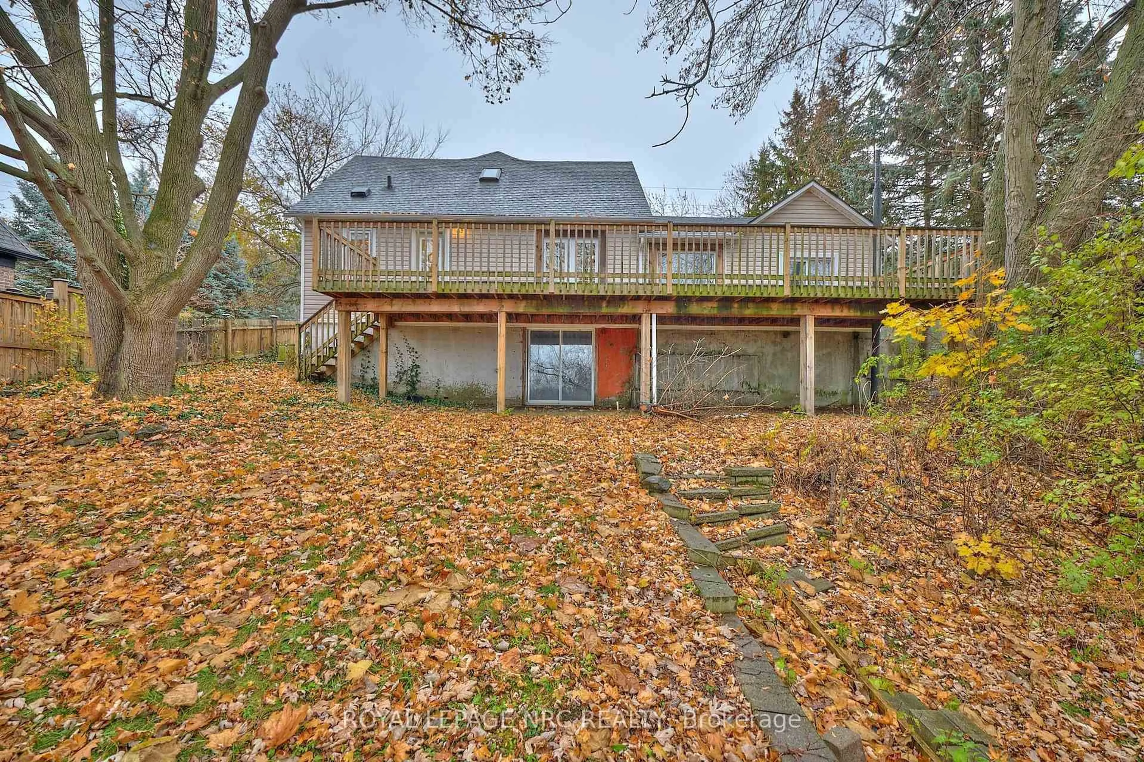 Patio, water/lake/river/ocean view for 2032 YORK Rd, Niagara-on-the-Lake Ontario L0S 1J0
