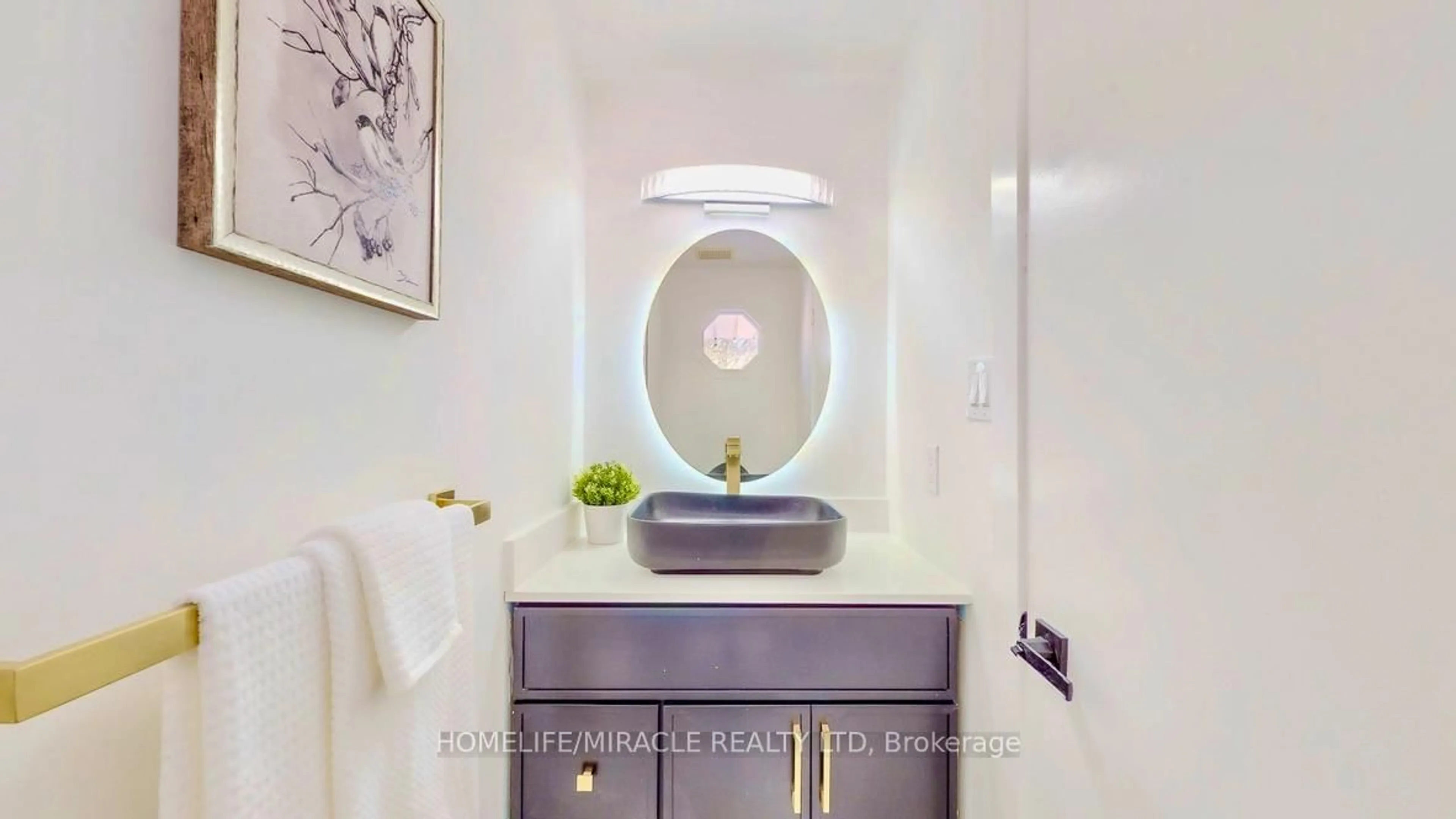 Contemporary bathroom, ceramic/tile floor for 71 Koch Dr, Guelph Ontario N1G 4H5