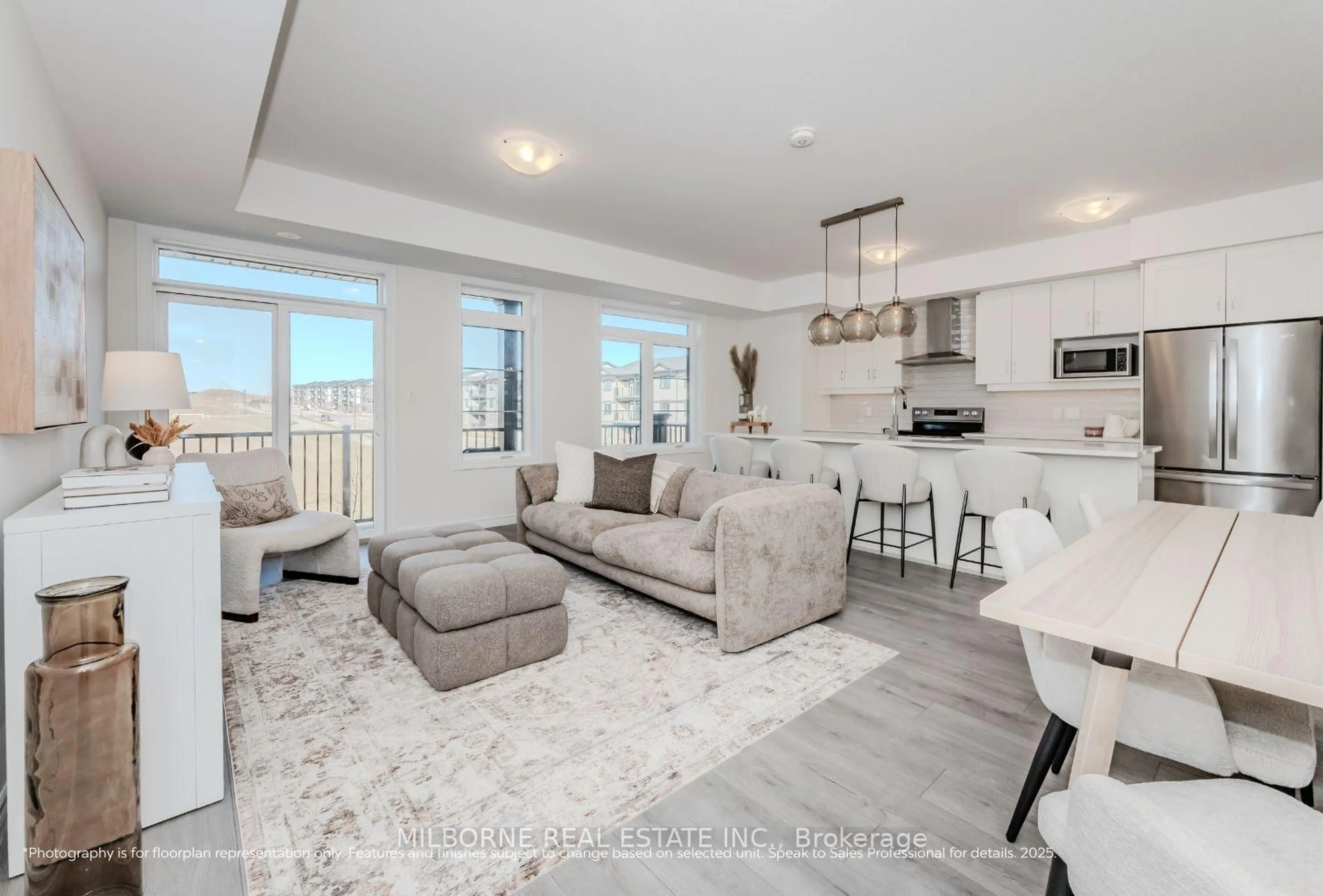 Living room with furniture, unknown for 68 Thatcher Dr, Guelph Ontario N1L 1B3