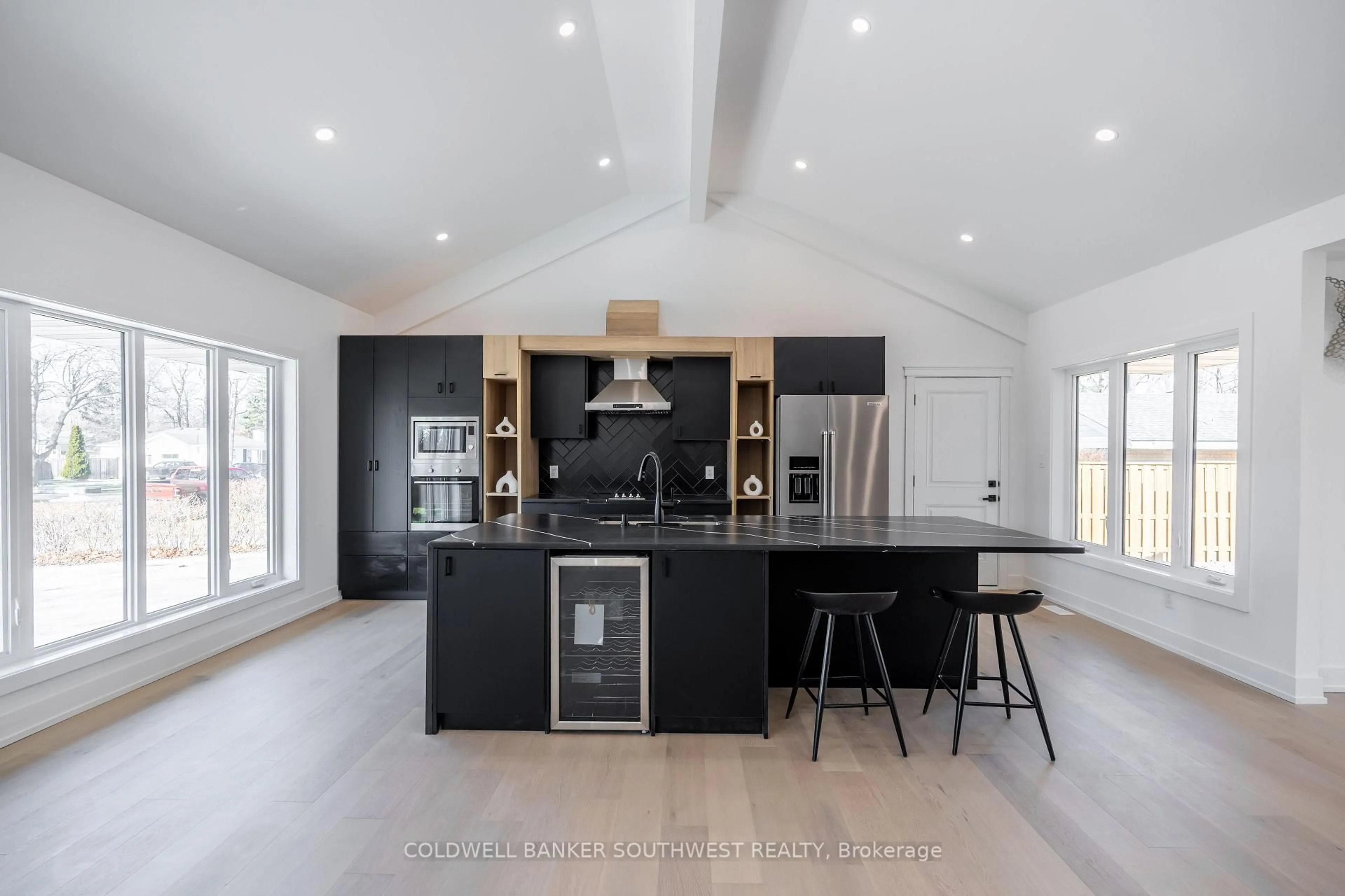 Contemporary kitchen, unknown for 1566 Howston Ave, Sarnia Ontario N7V 3Y9