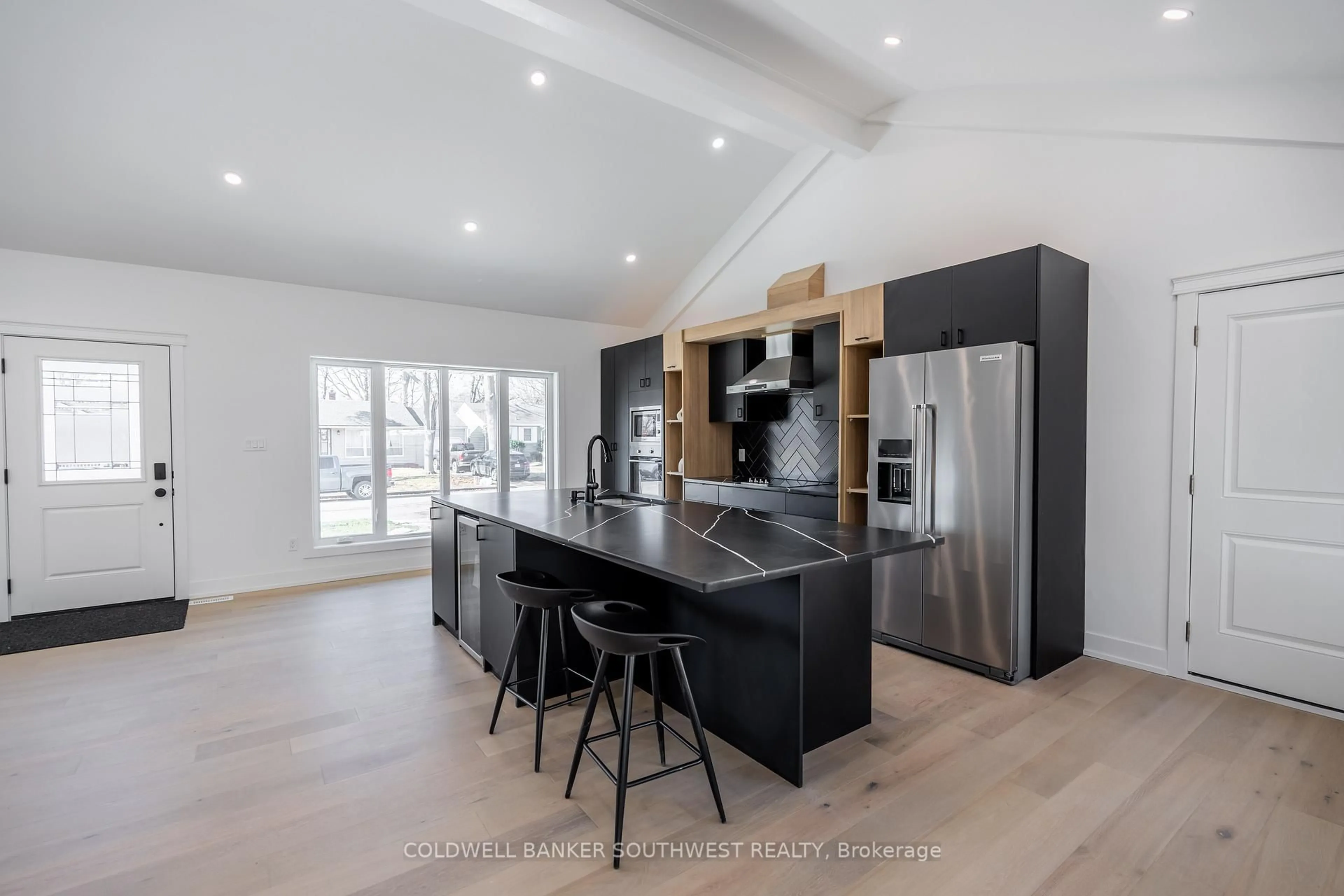 Open concept kitchen, unknown for 1566 Howston Ave, Sarnia Ontario N7V 3Y9