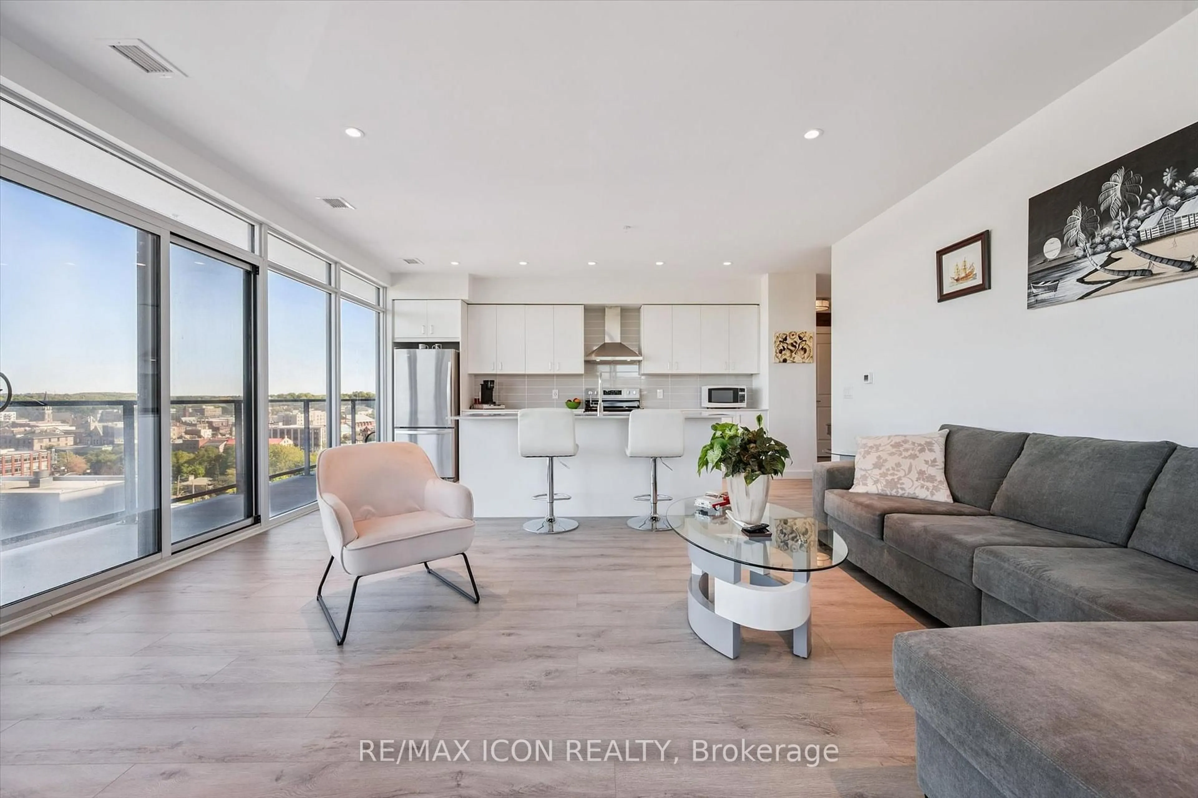 Living room with furniture, unknown for 15 Glebe St #902, Cambridge Ontario N1S 0C3