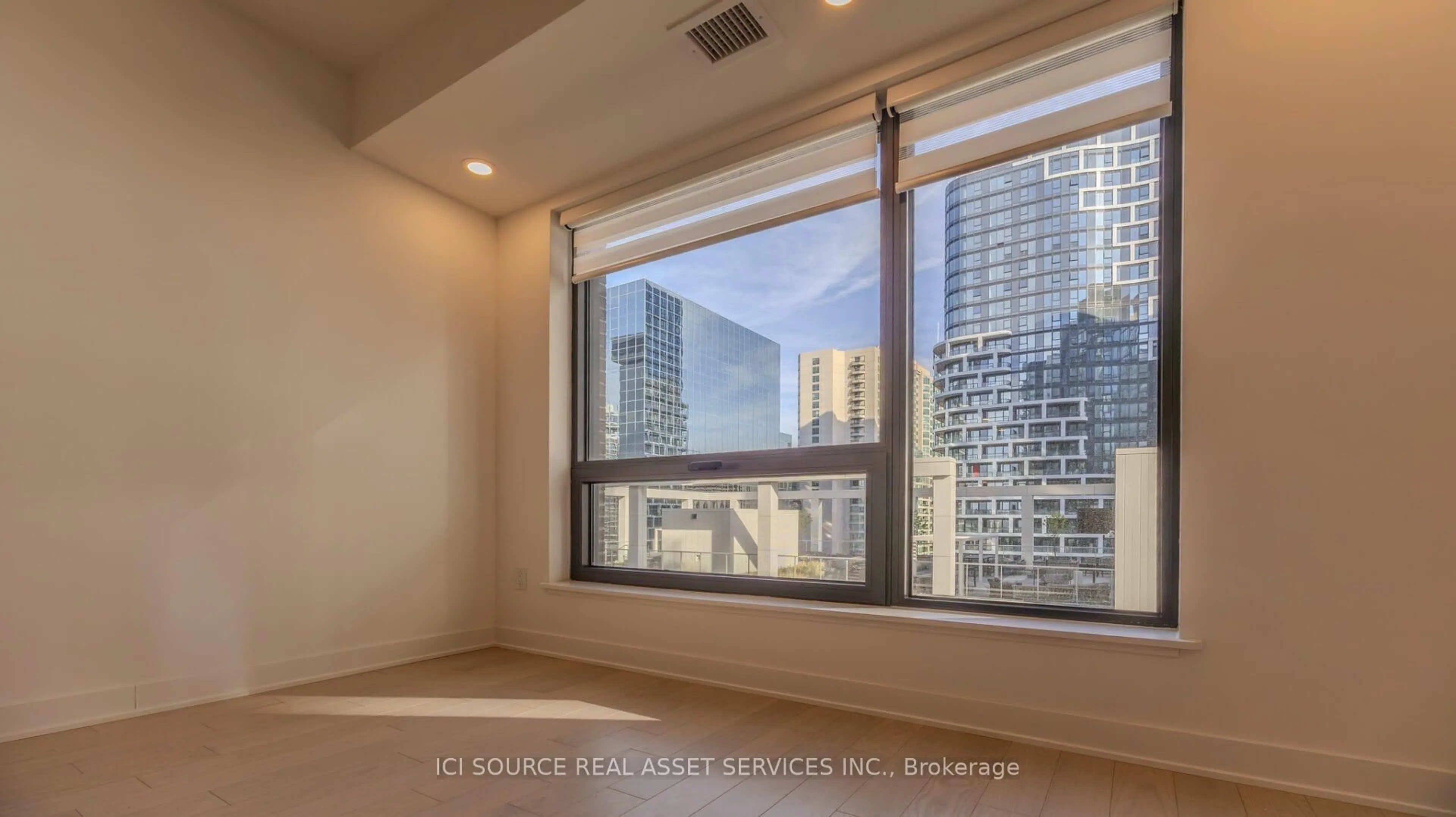 A pic of a room for 340 Queen St #1110, Ottawa Ontario K1R 0G1